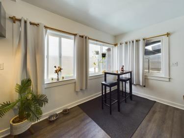 1616 4th Street