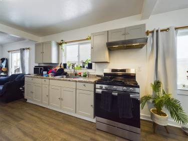 1616 4th Street