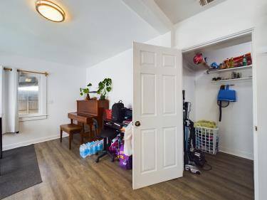 1616 4th Street