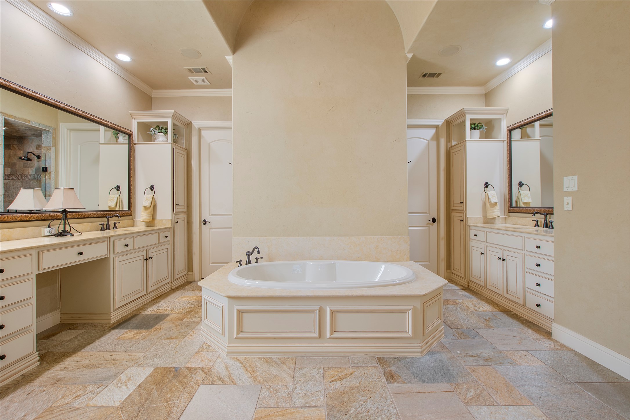 2721 Vista View Lane