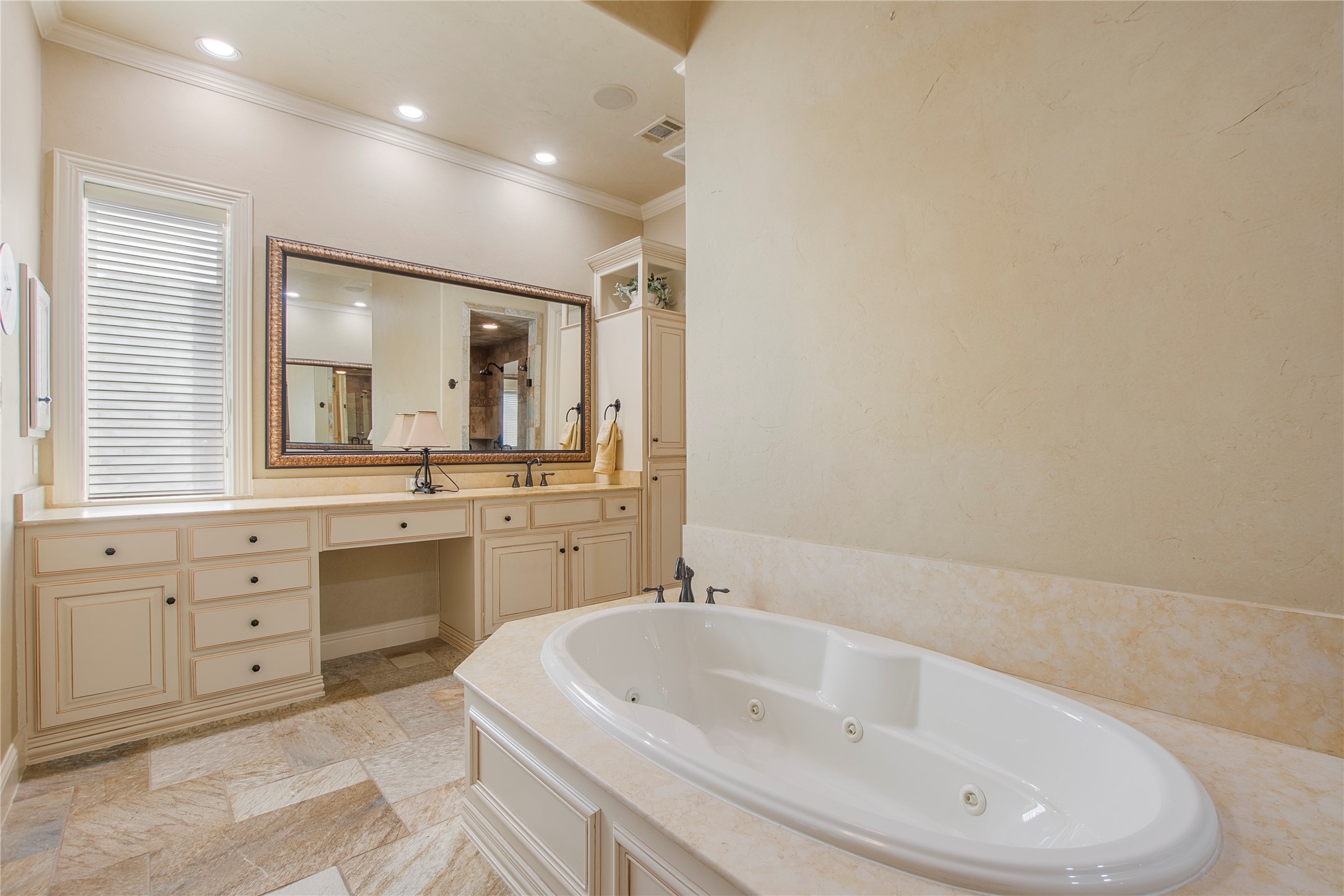 2721 Vista View Lane
