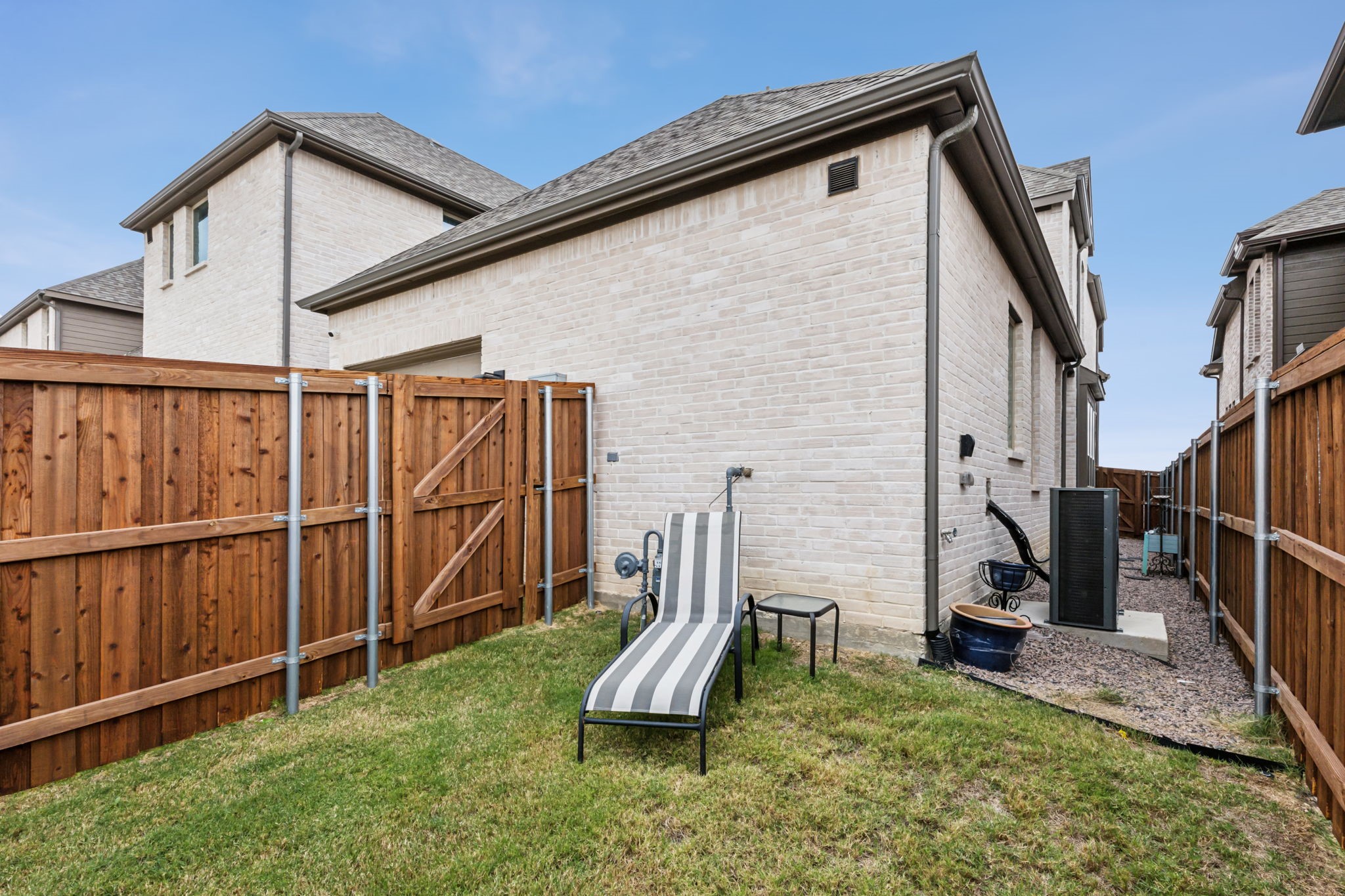 2700 Fiddler Way