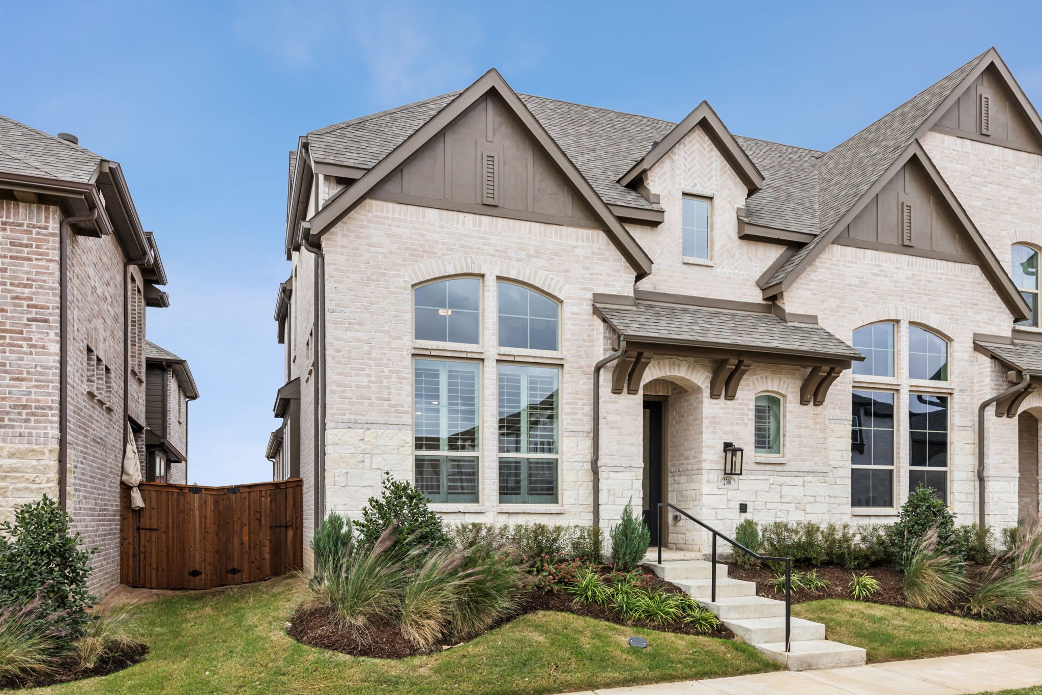 2700 Fiddler Way