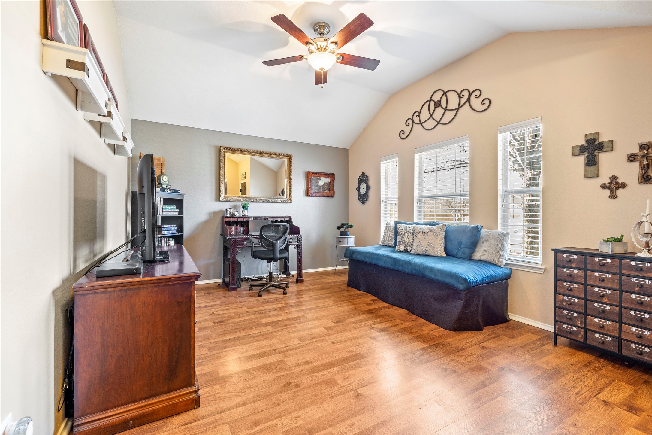 8432 Hawks Nest Drive