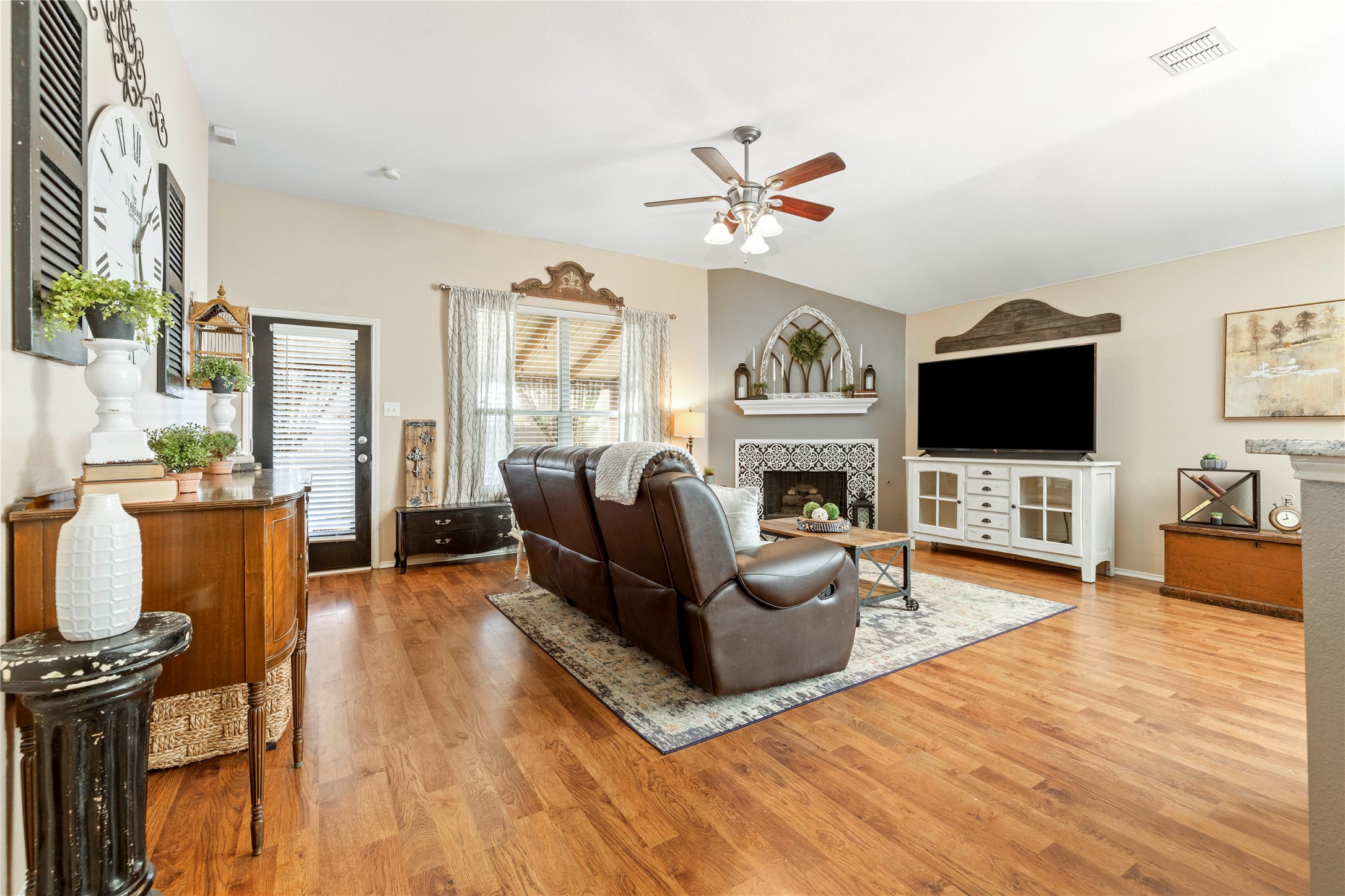 8432 Hawks Nest Drive