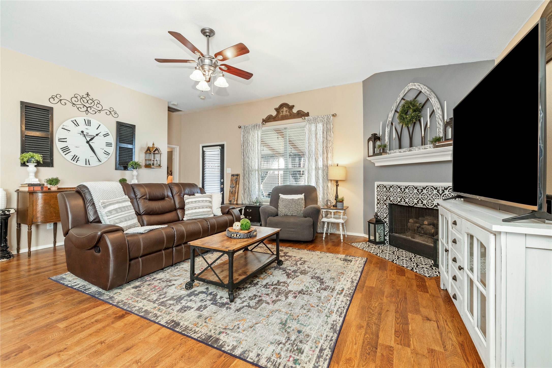 8432 Hawks Nest Drive