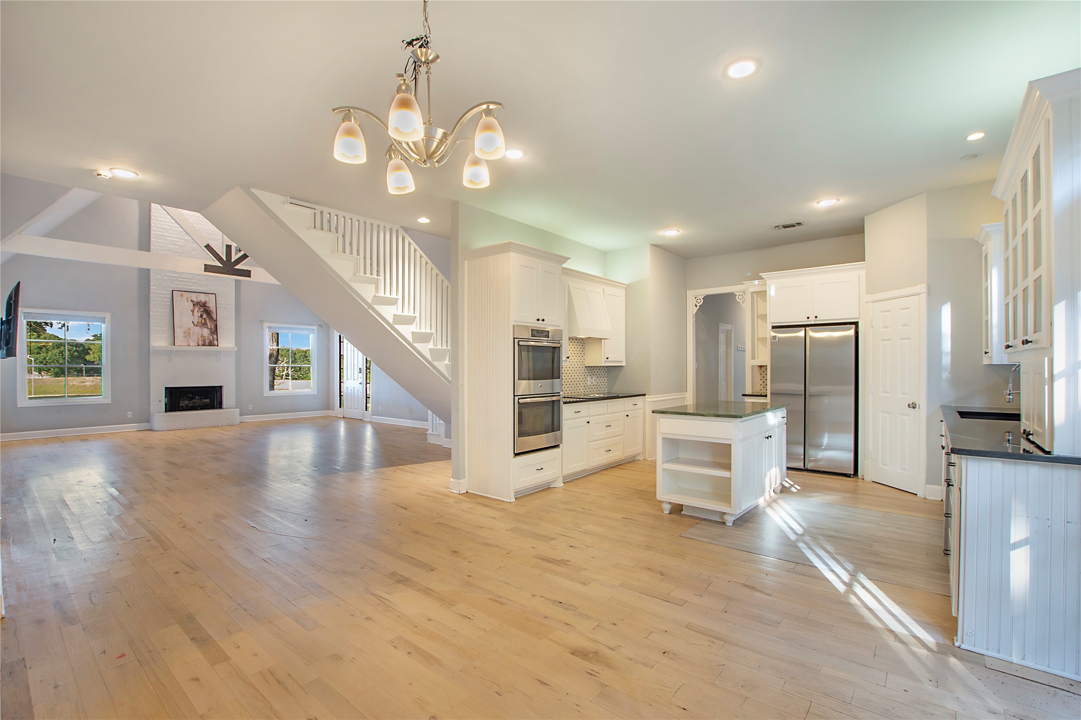 6586 Lone Star Lane