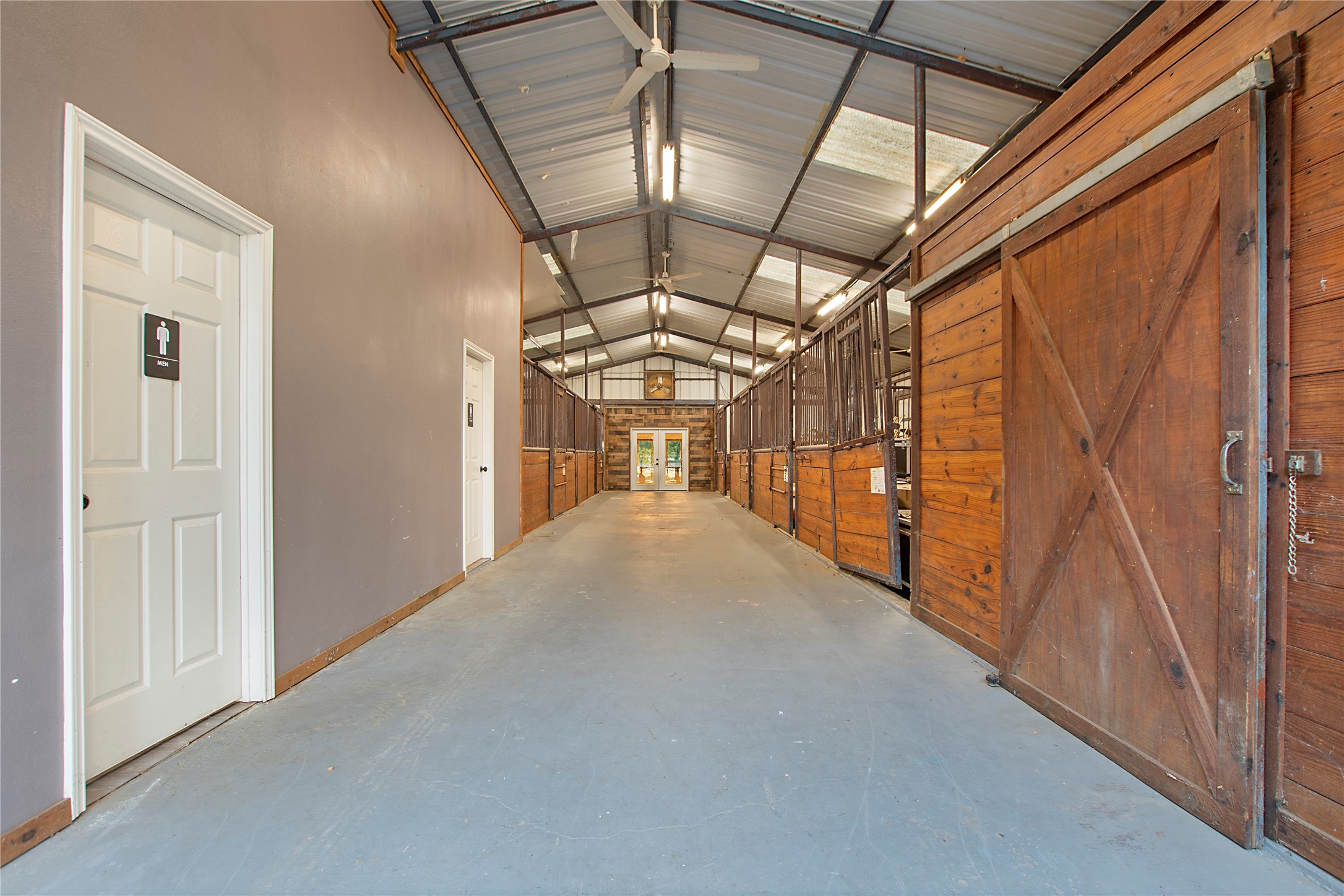 6586 Lone Star Lane