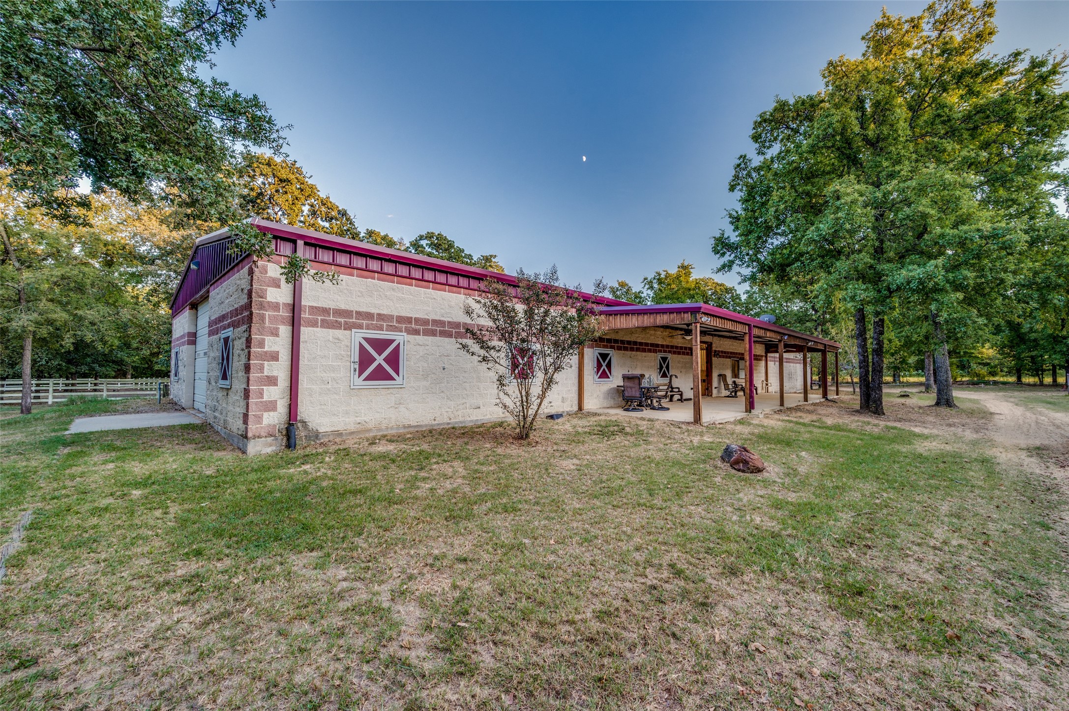 6586 Lone Star Lane