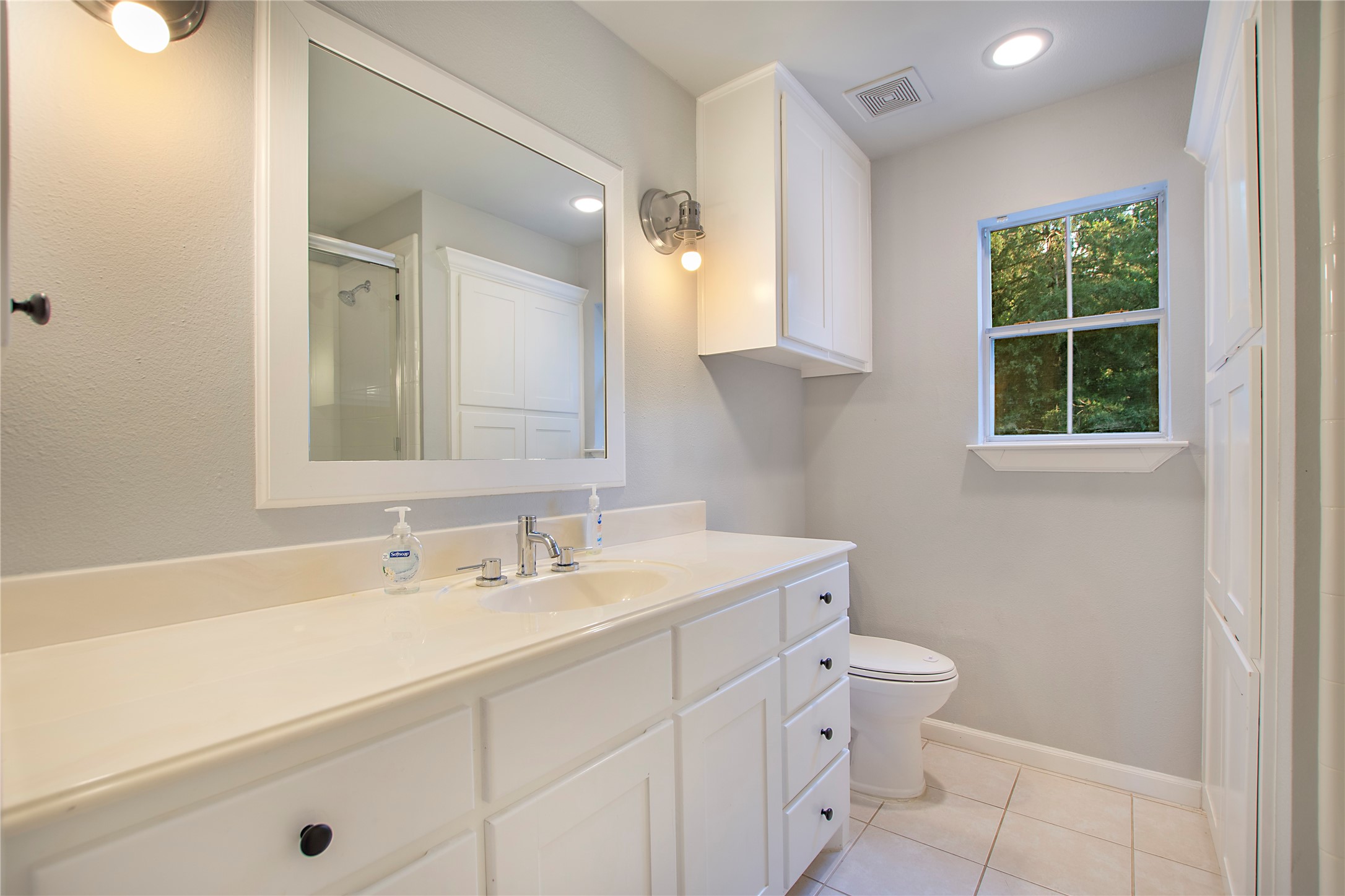 6586 Lone Star Lane