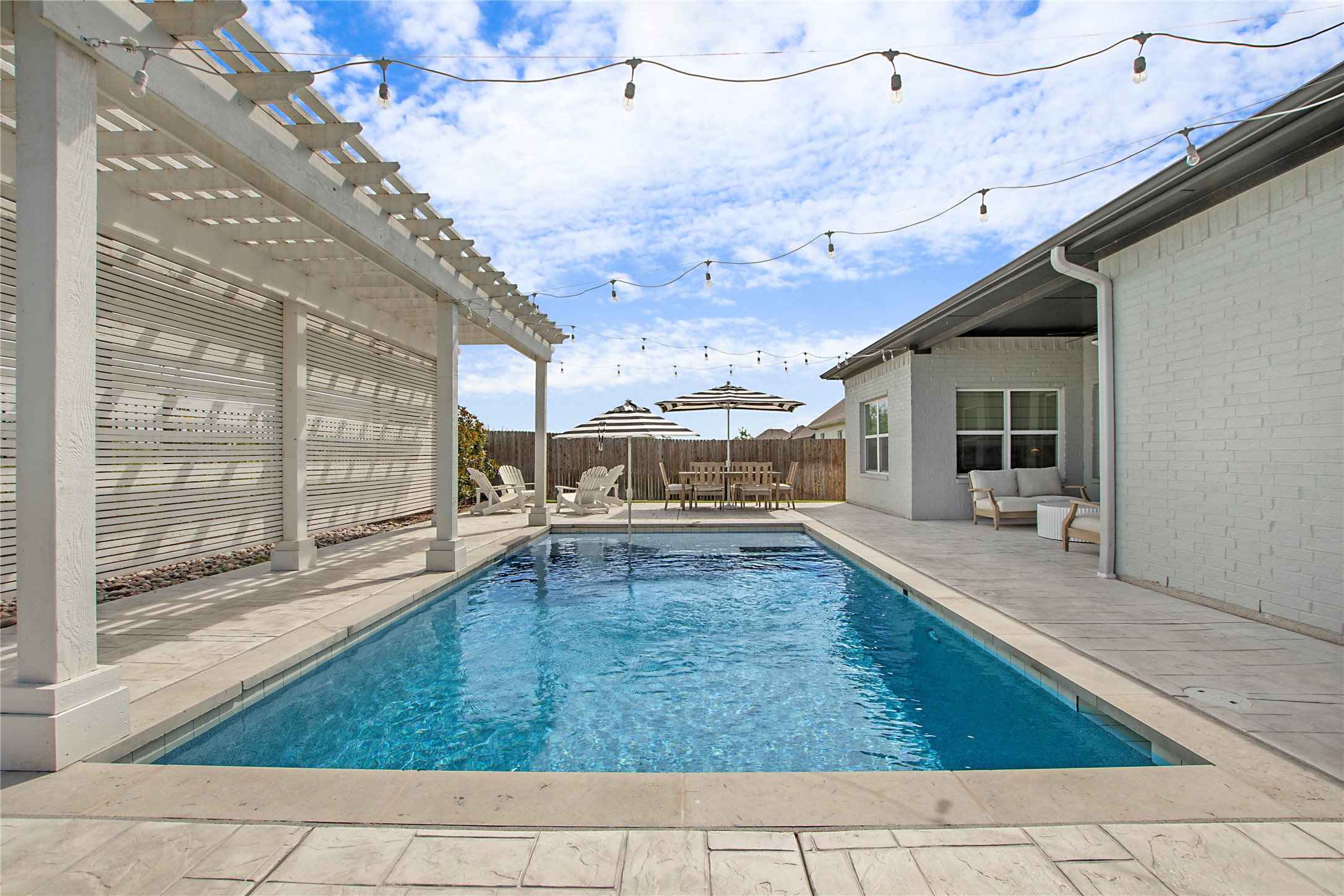 712 Tallgrass Drive