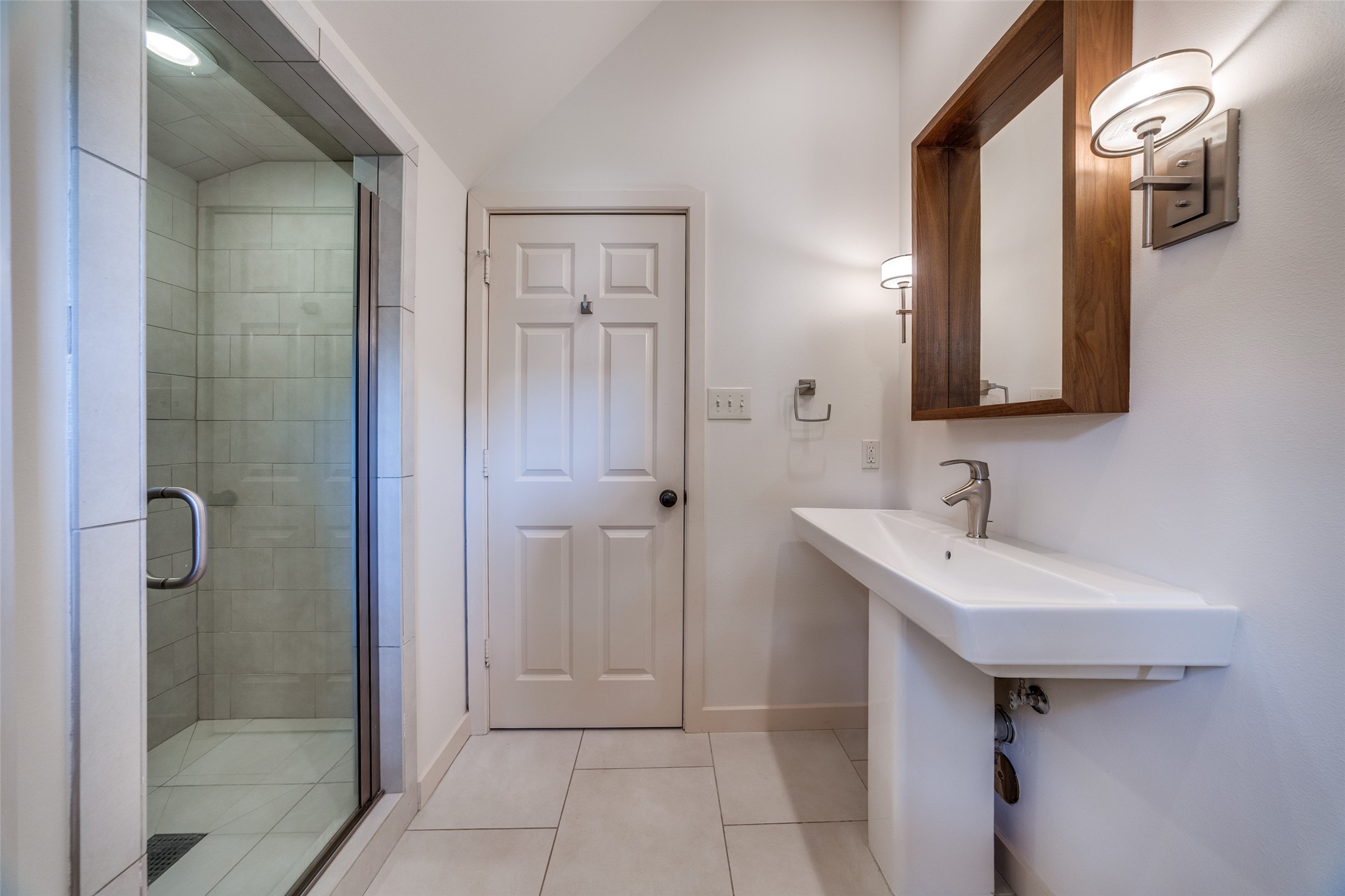 3009 Southwestern Boulevard