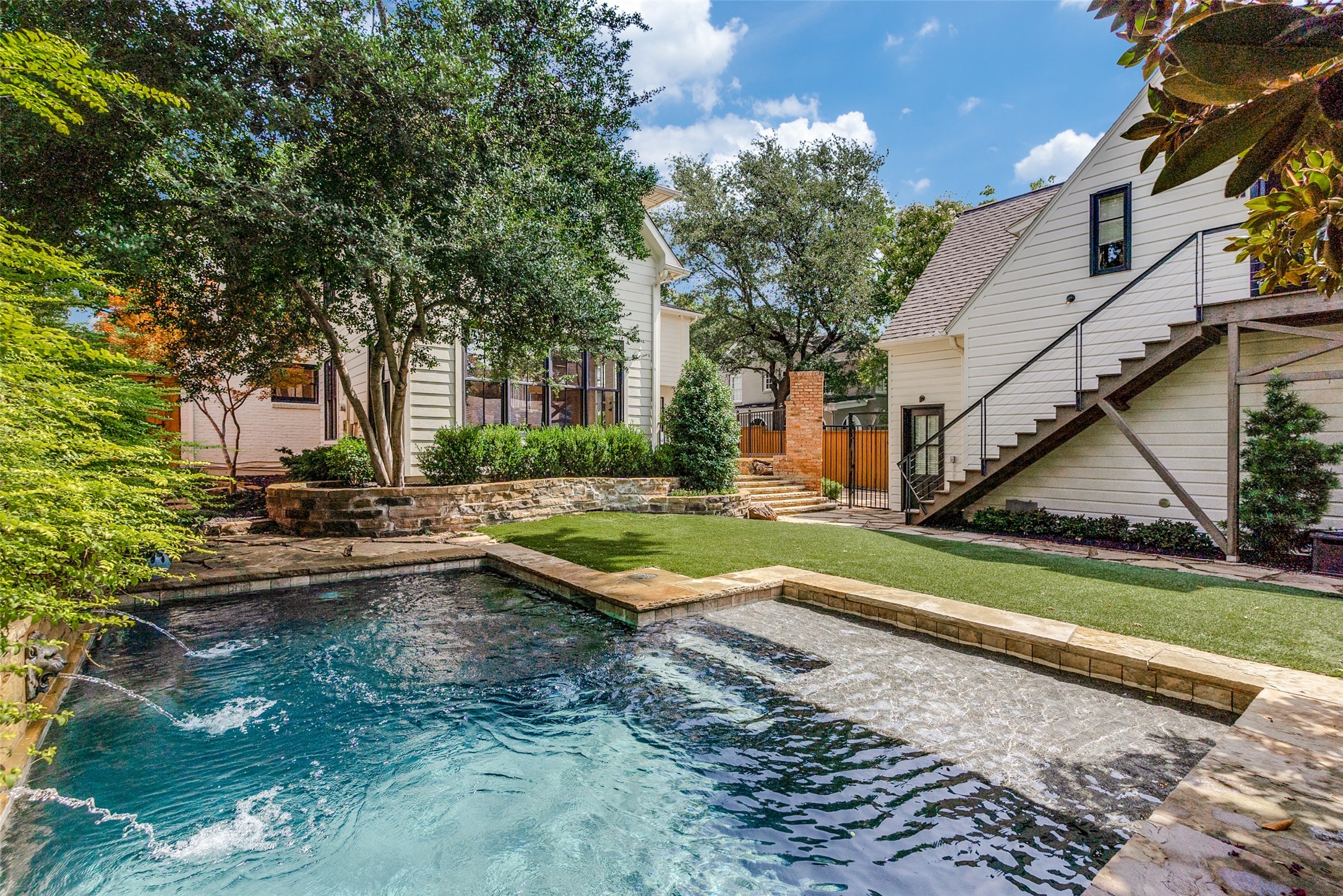 3009 Southwestern Boulevard