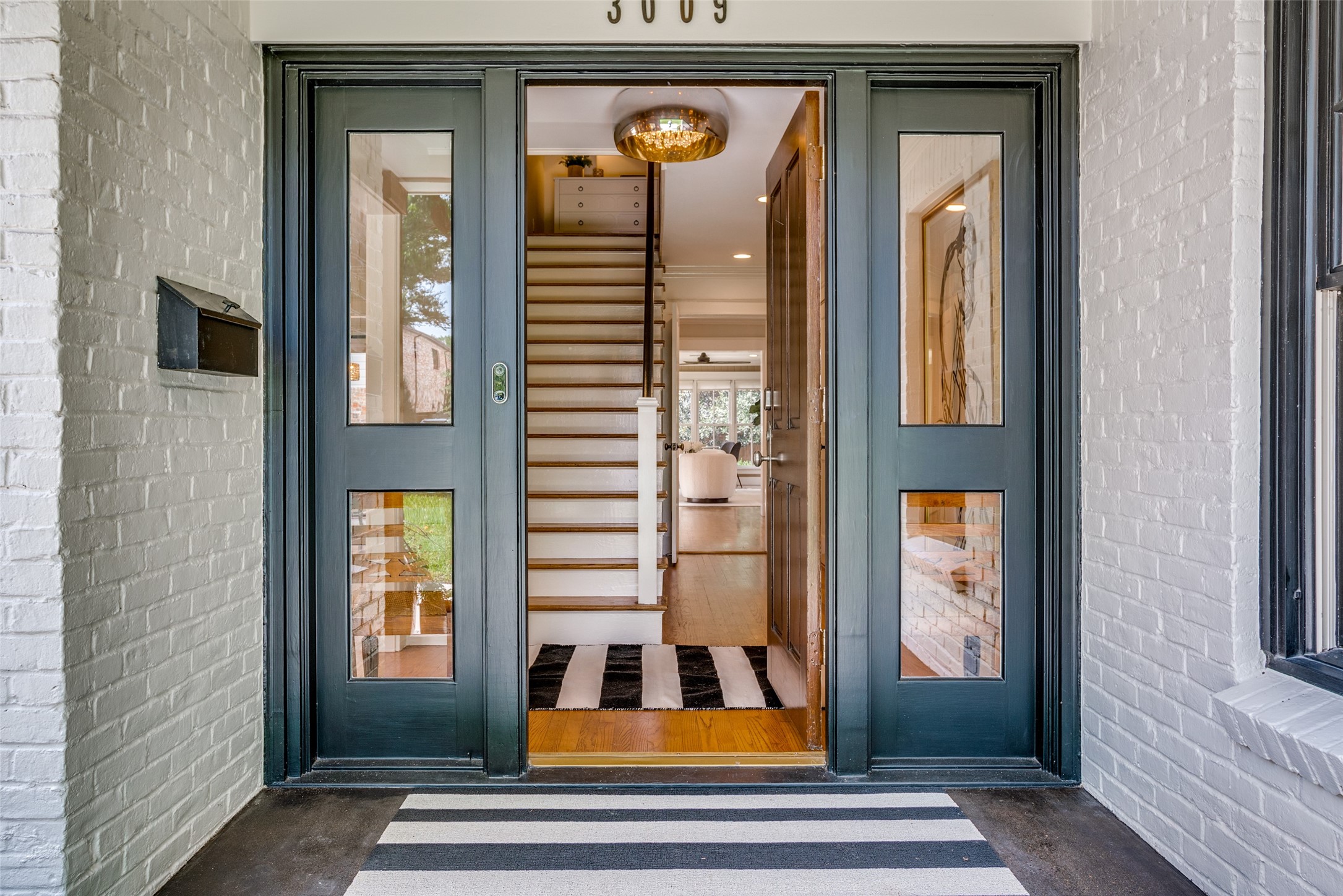 3009 Southwestern Boulevard