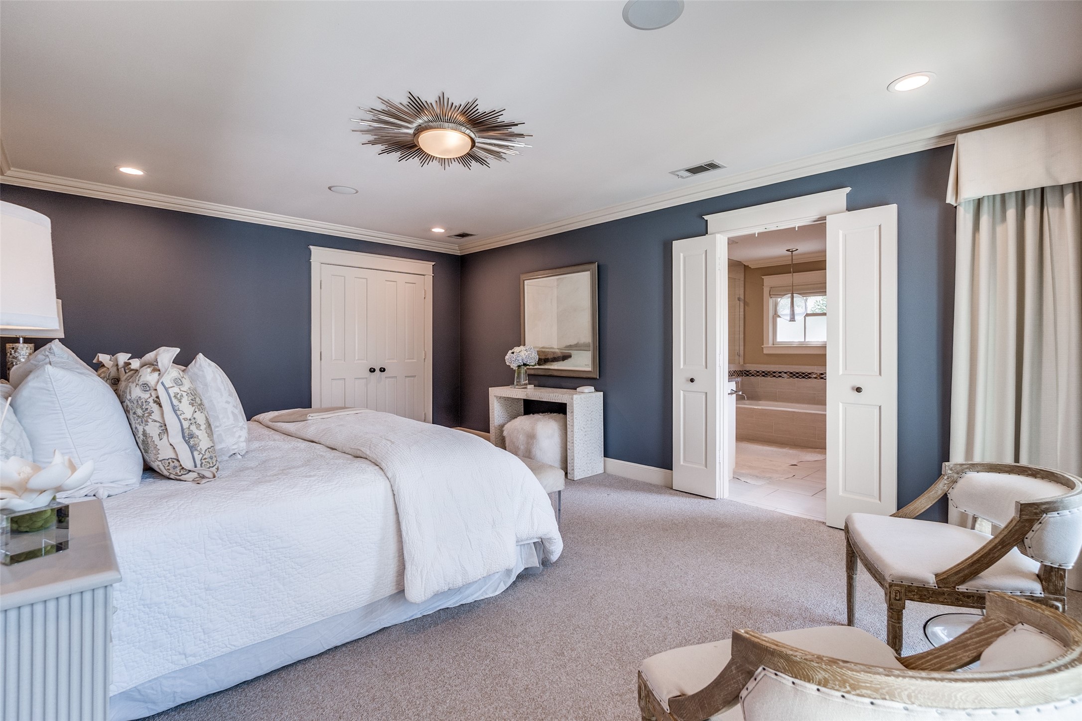 3009 Southwestern Boulevard