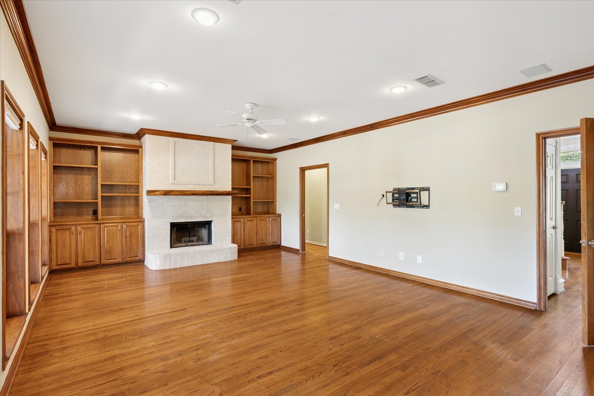 1514 Greenleaf Drive