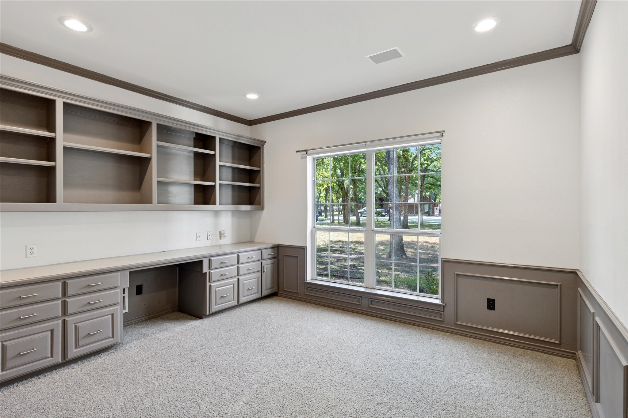 1514 Greenleaf Drive