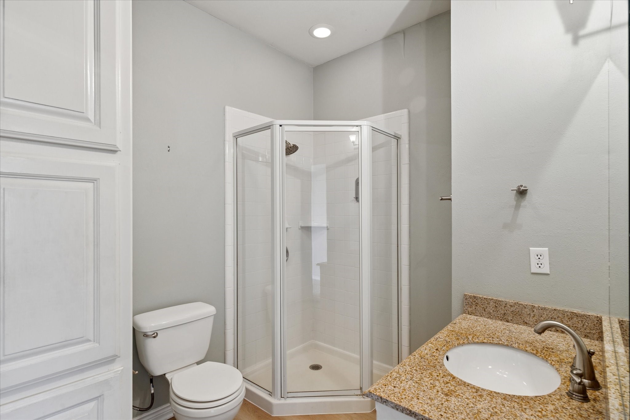 1514 Greenleaf Drive