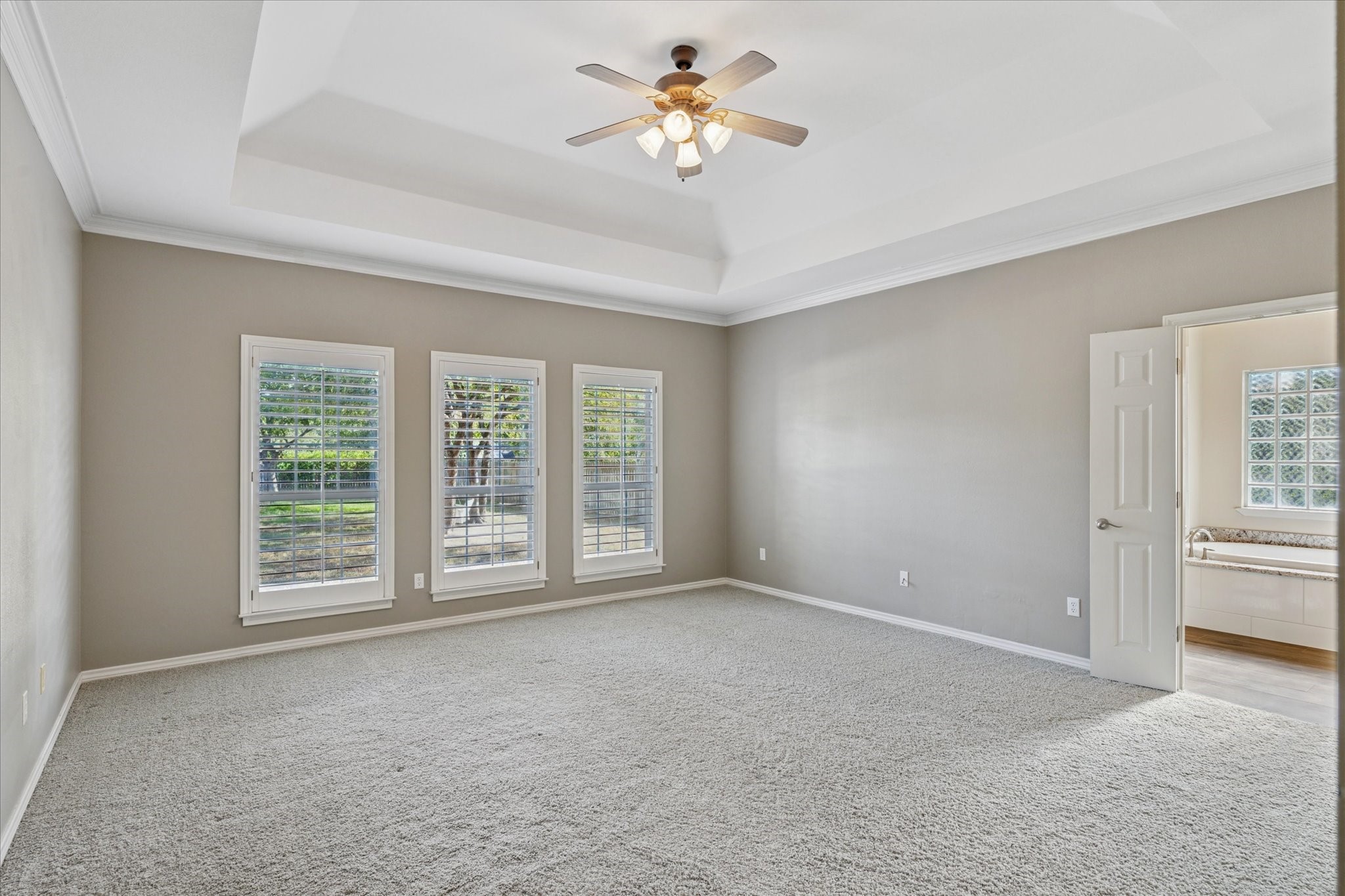 1514 Greenleaf Drive