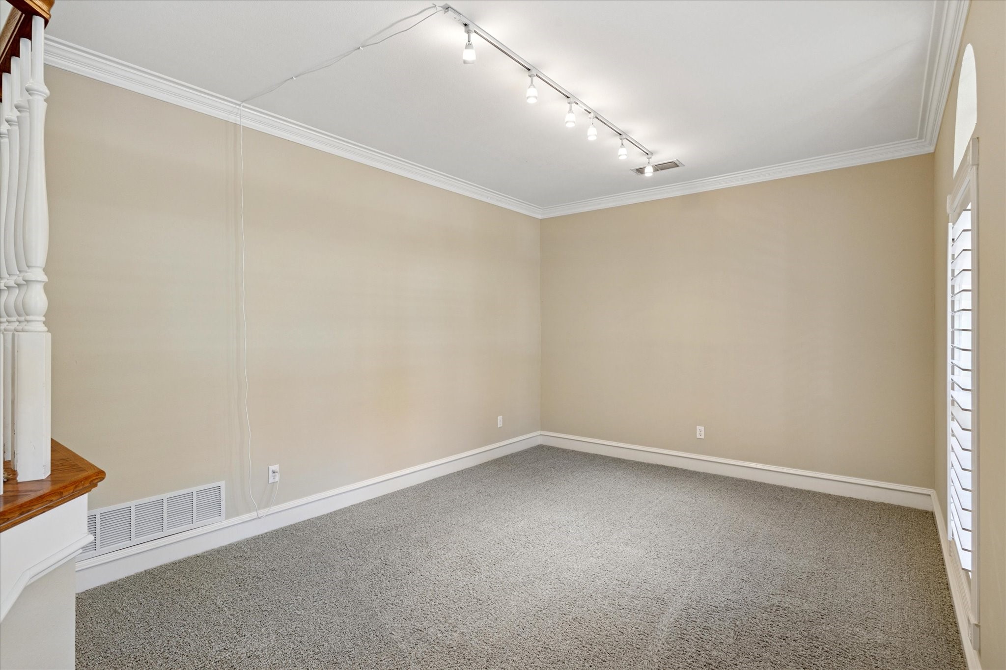 1514 Greenleaf Drive