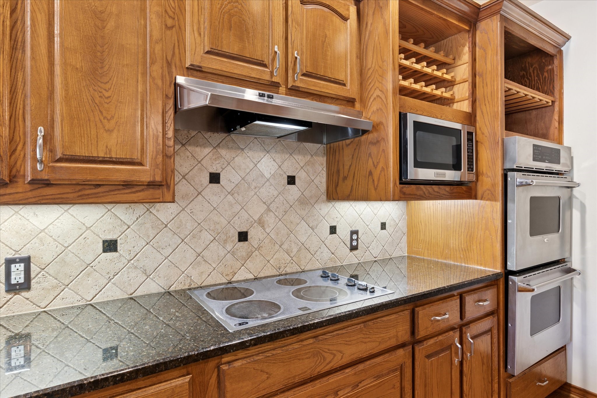 1514 Greenleaf Drive