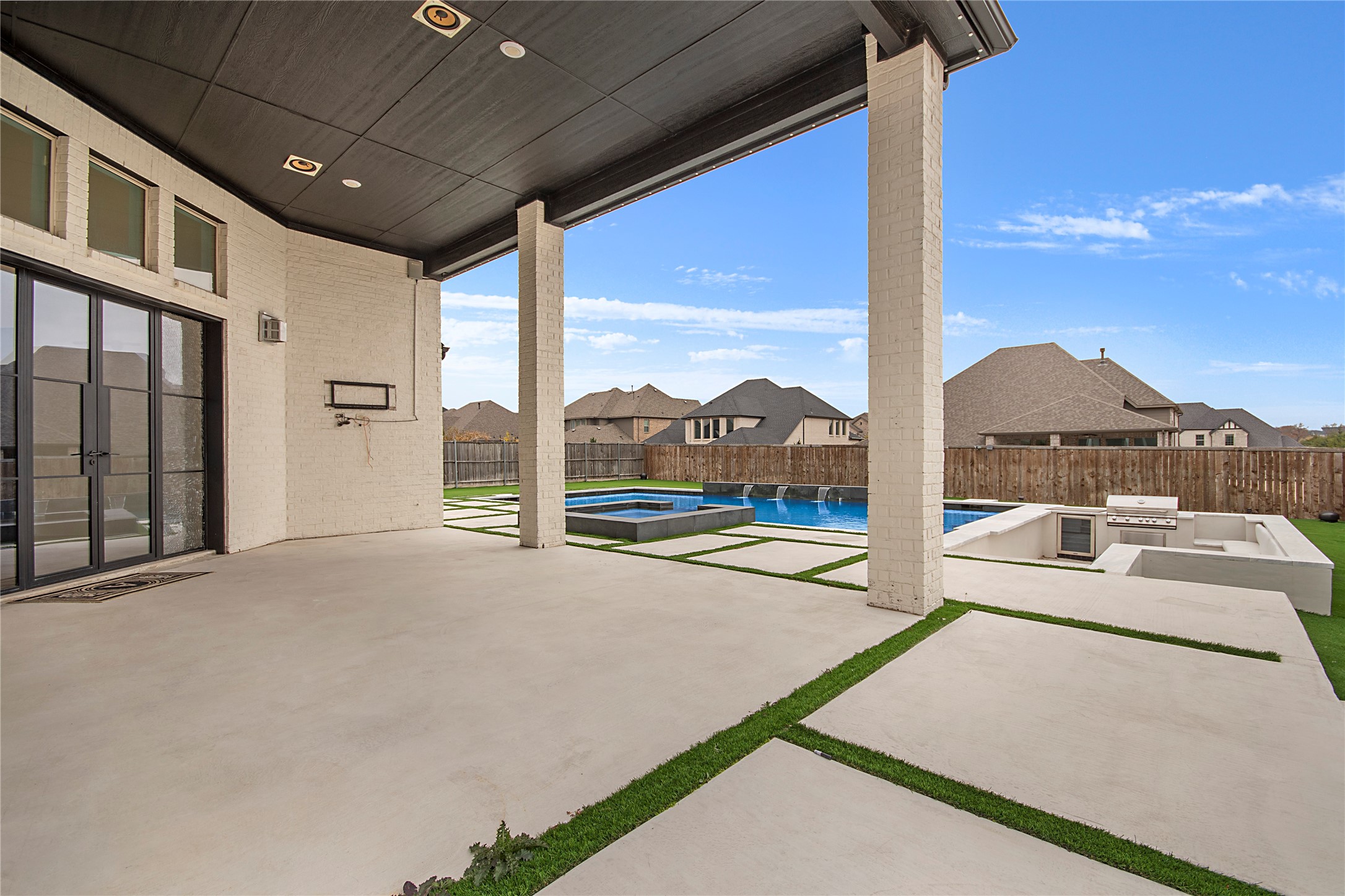 1520 Chisholm Trail