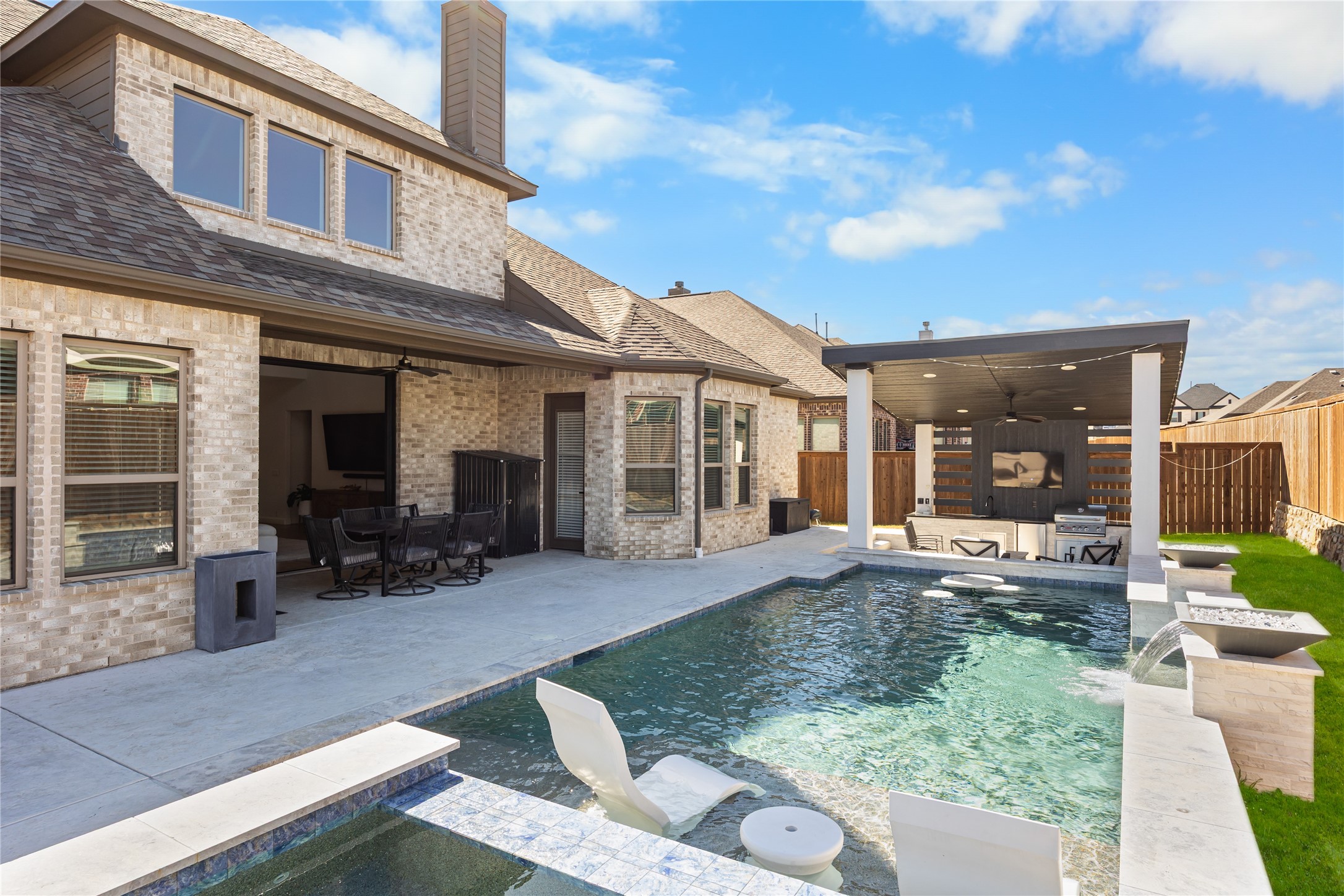 16921 Eastbrook Drive