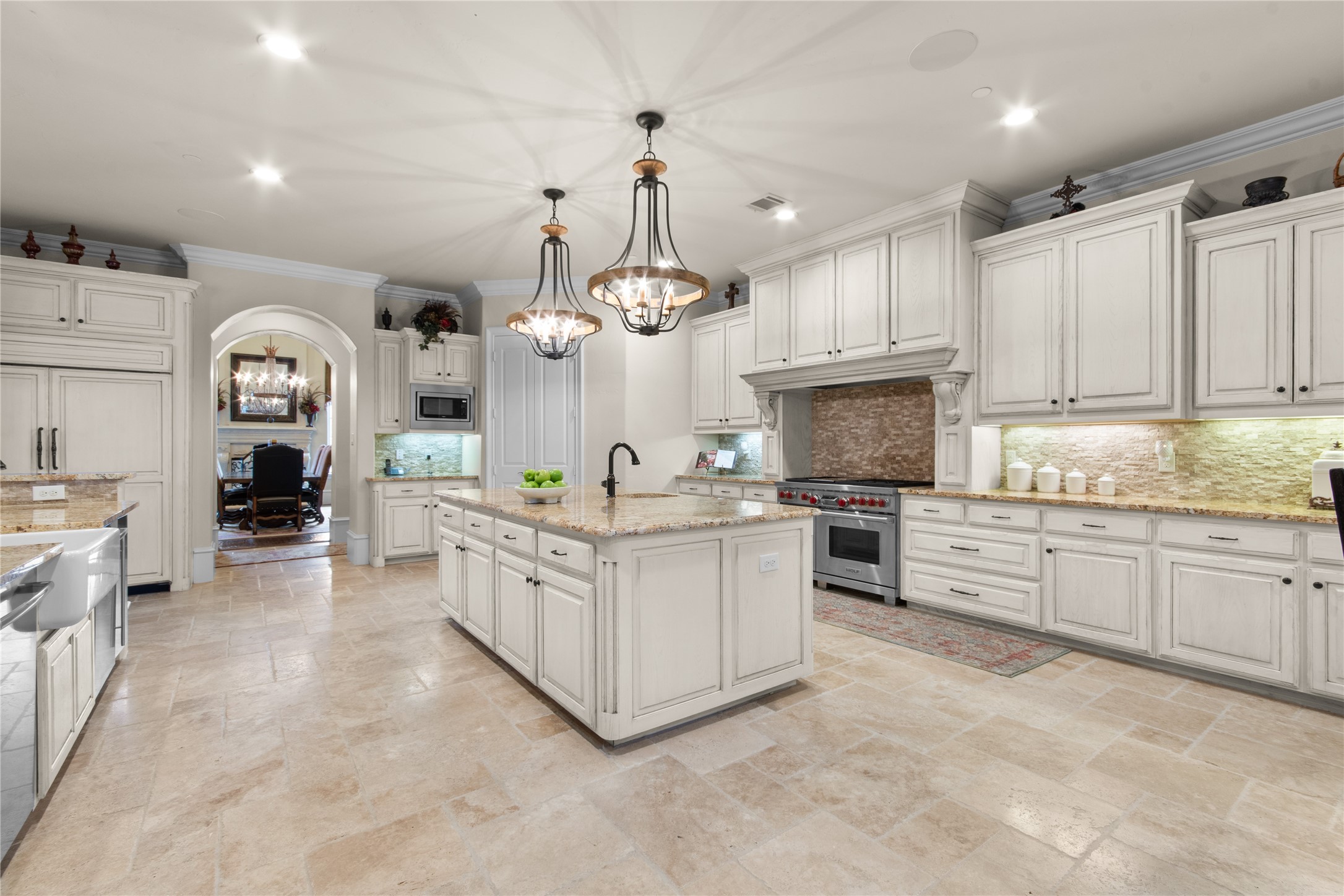 723 Bending Oak Trail