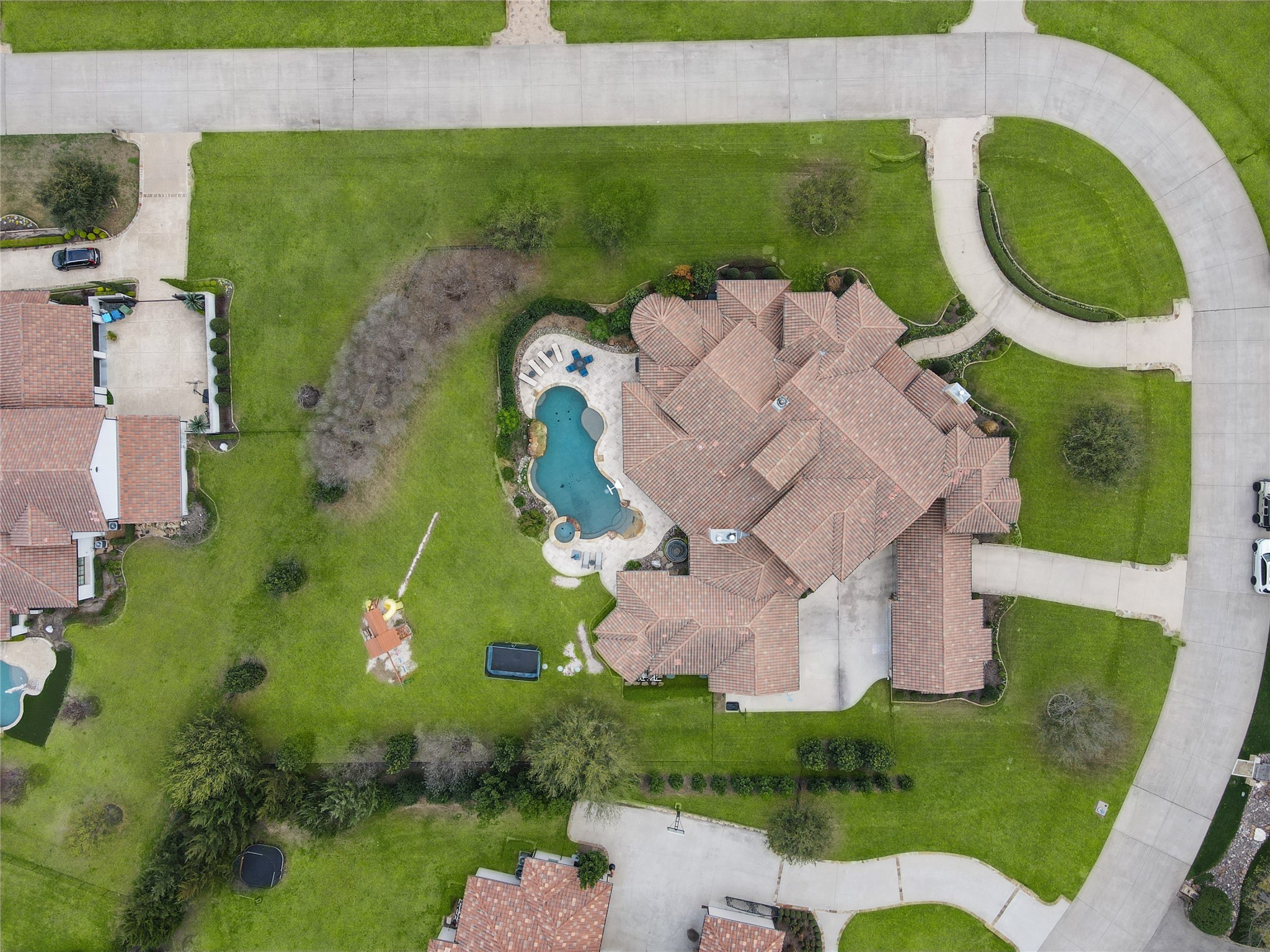 723 Bending Oak Trail