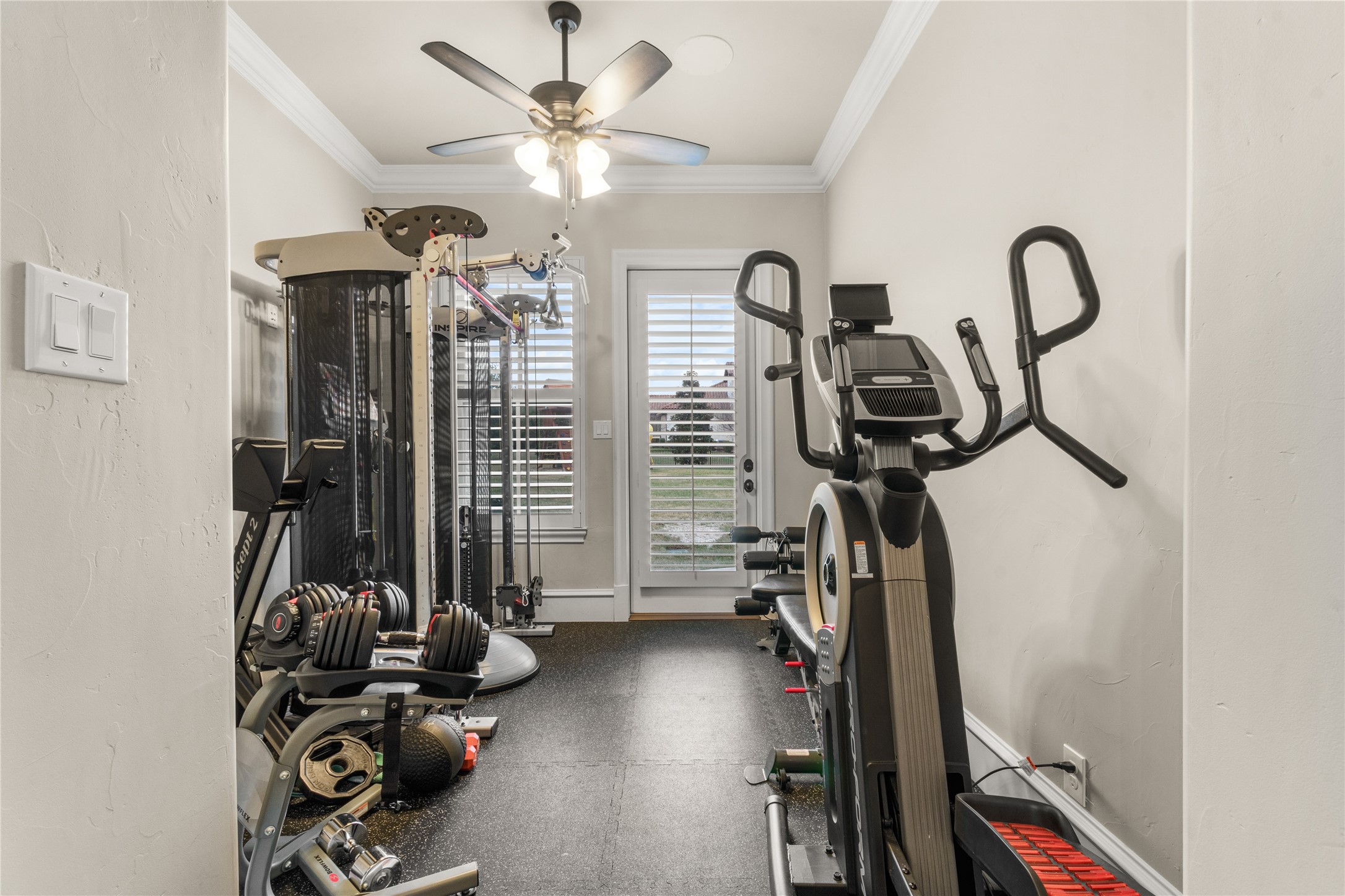 723 Bending Oak Trail