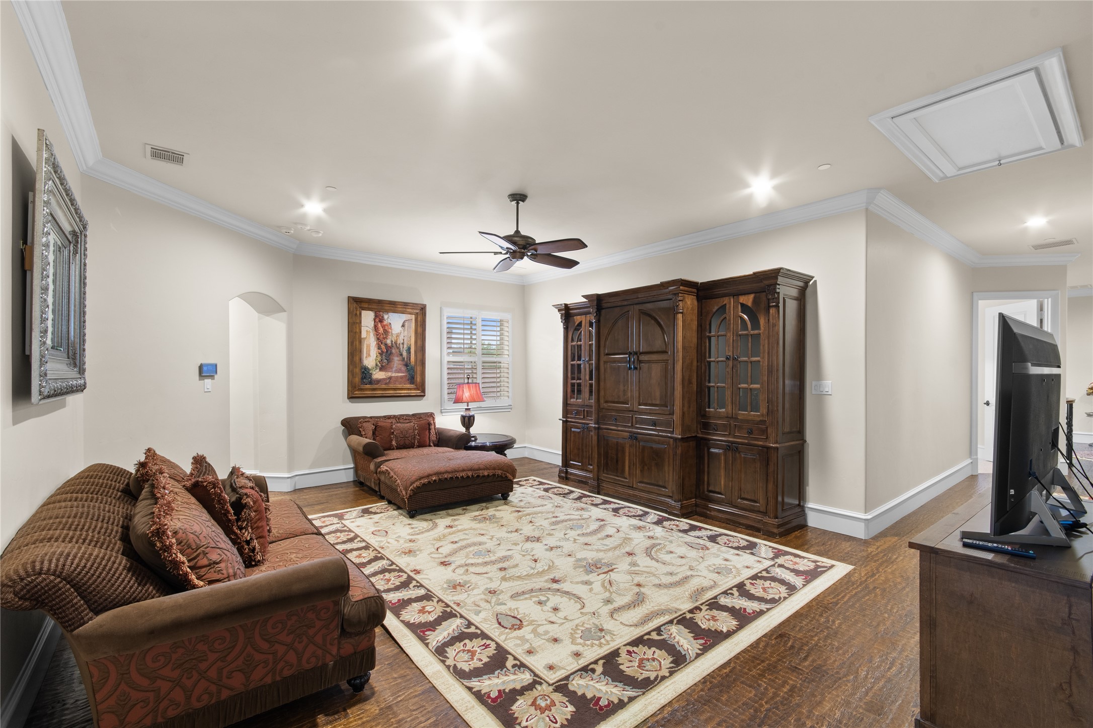 723 Bending Oak Trail