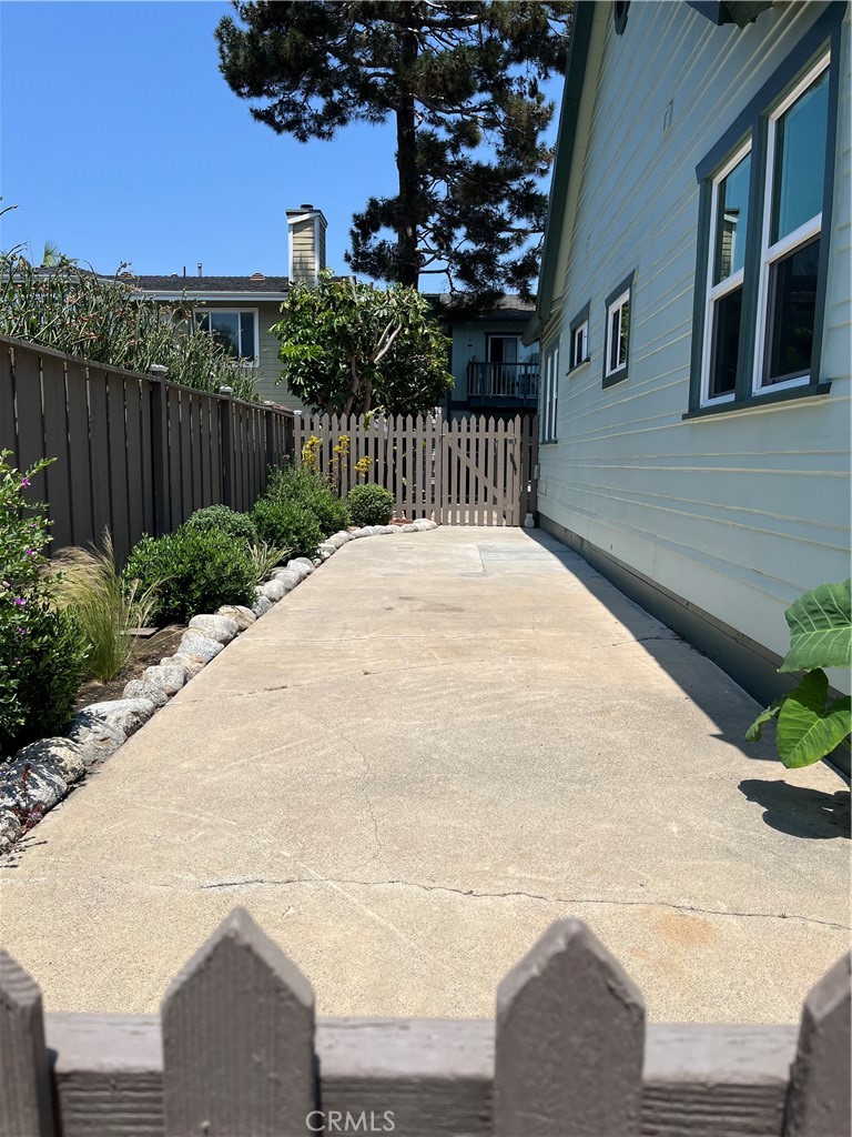 531 Westminster Avenue