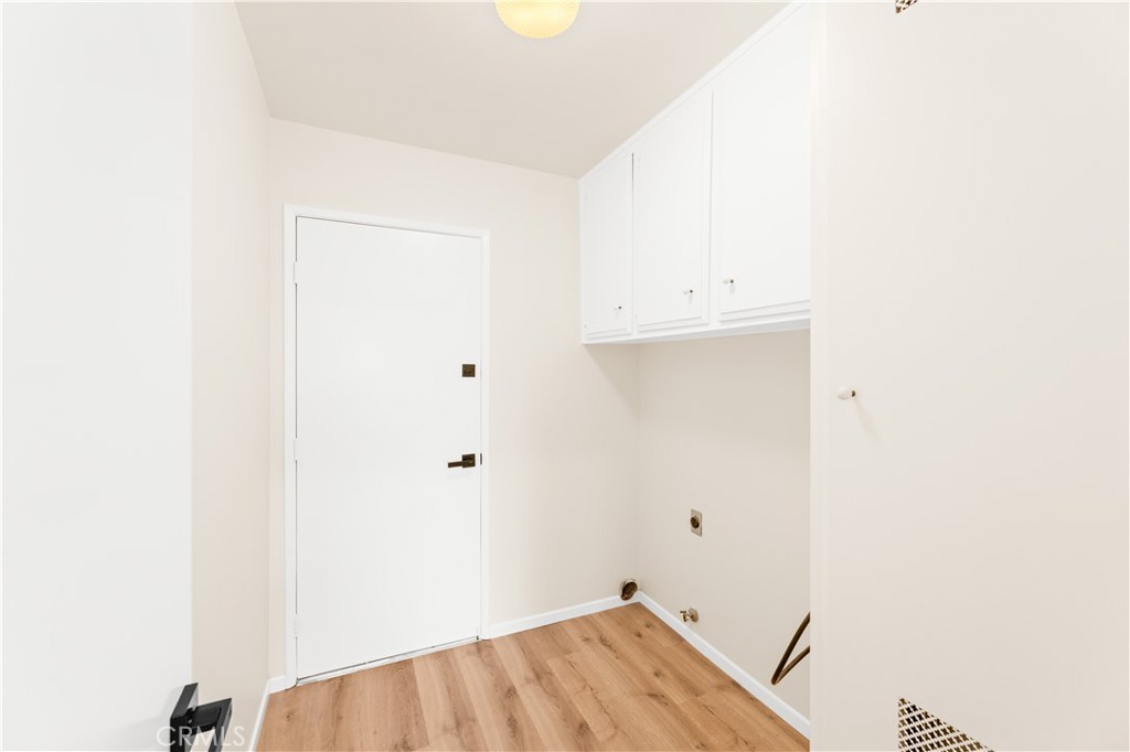 1621 Harbor Crest Circle