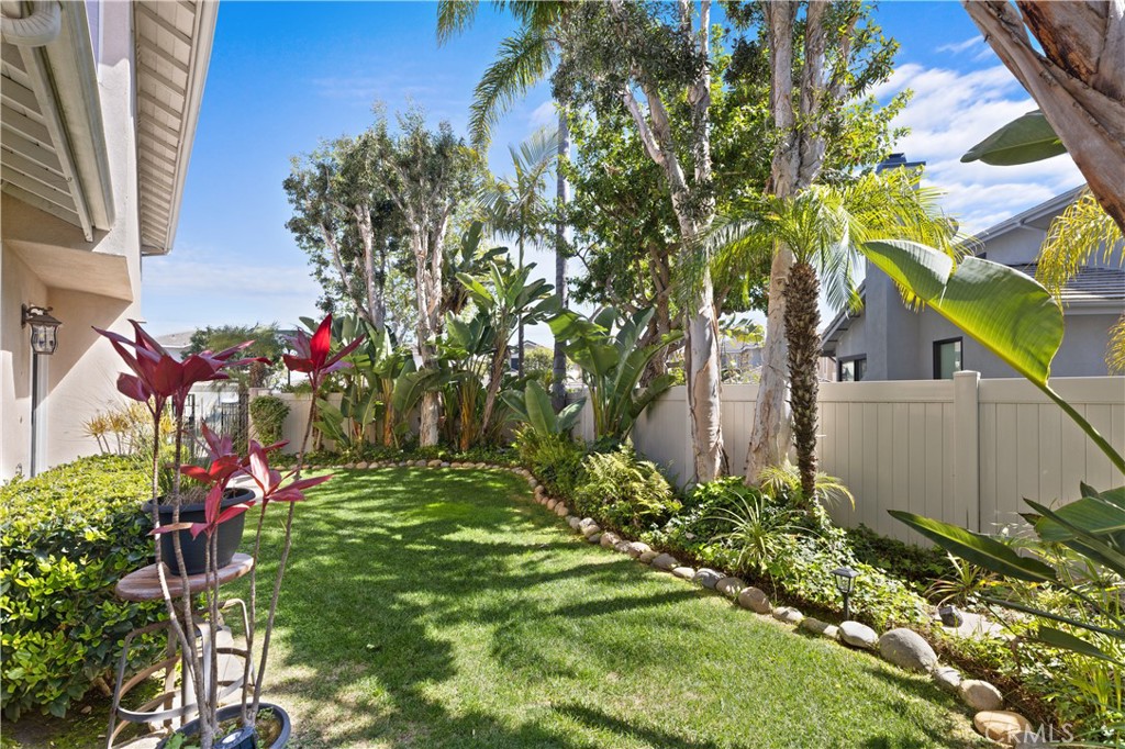 52 COTTAGE Lane