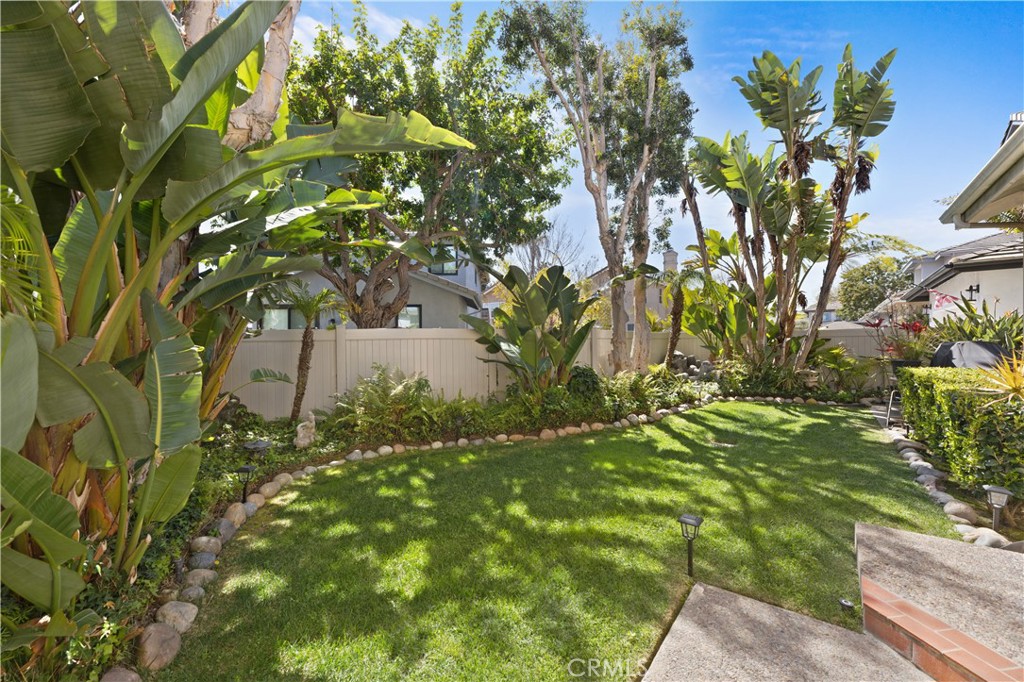 52 COTTAGE Lane