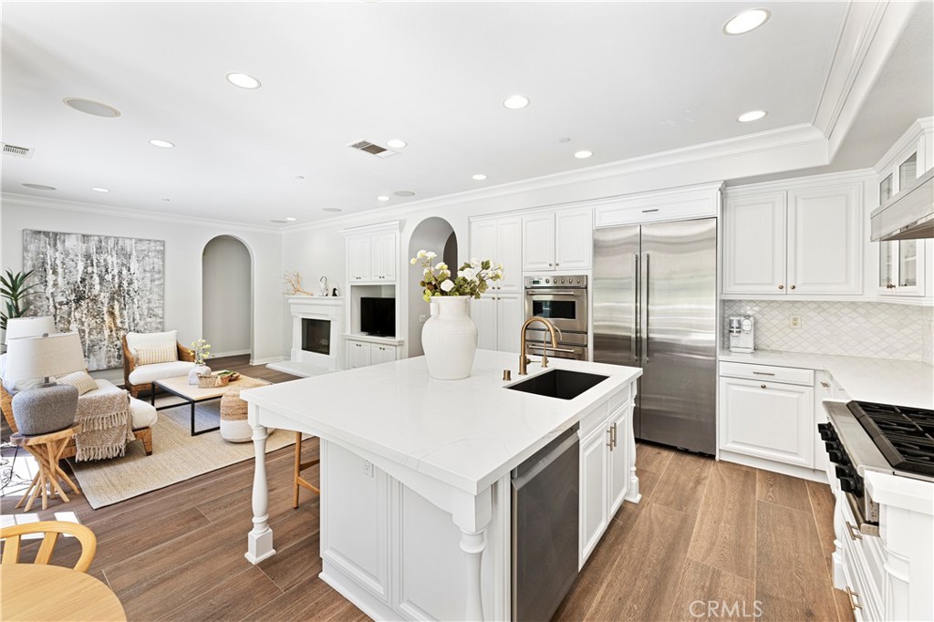 54 VALLEY TERRACE