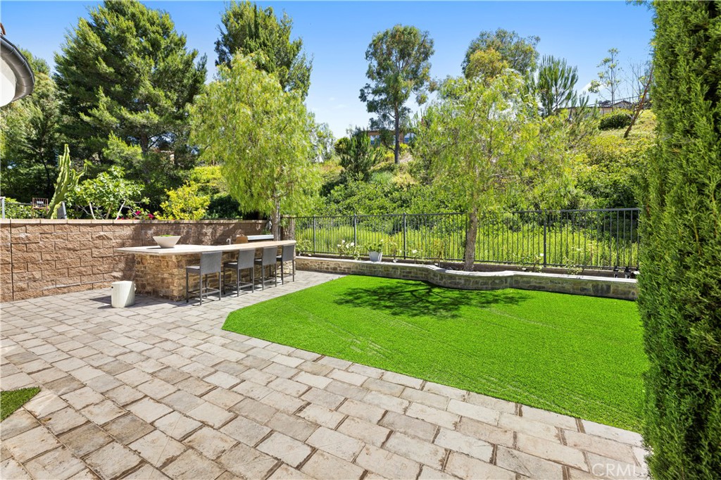 54 VALLEY TERRACE