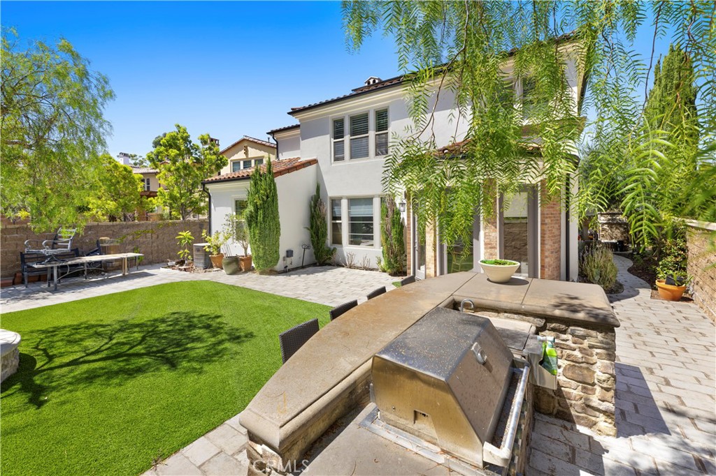 54 VALLEY TERRACE