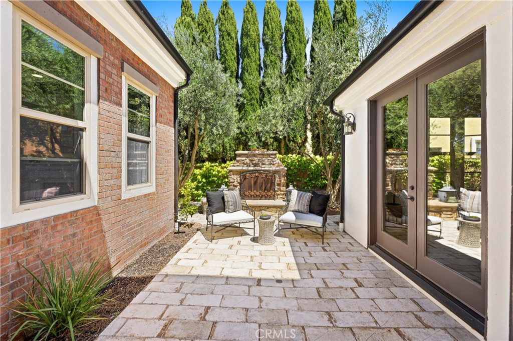 54 VALLEY TERRACE