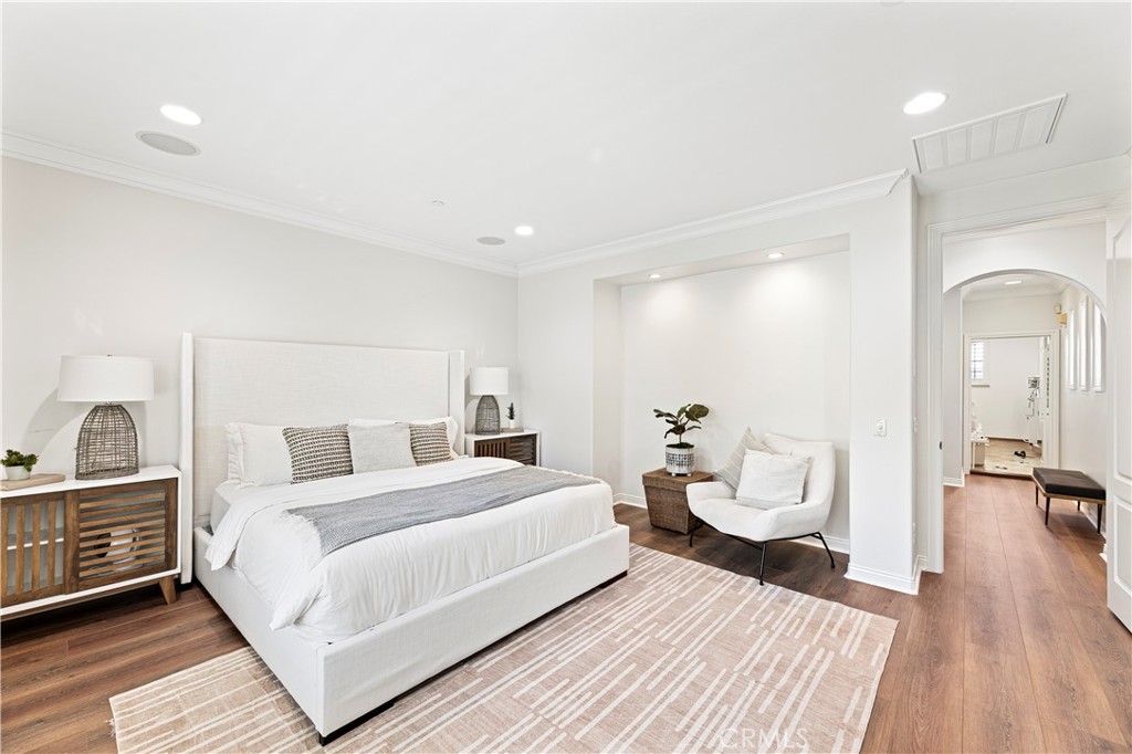 54 VALLEY TERRACE