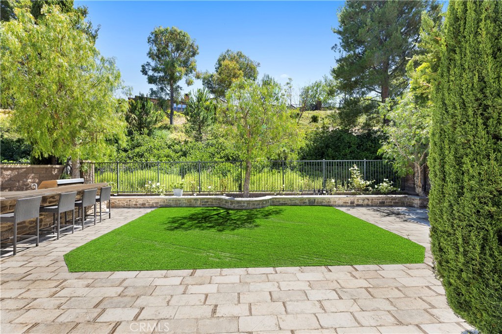 54 VALLEY TERRACE