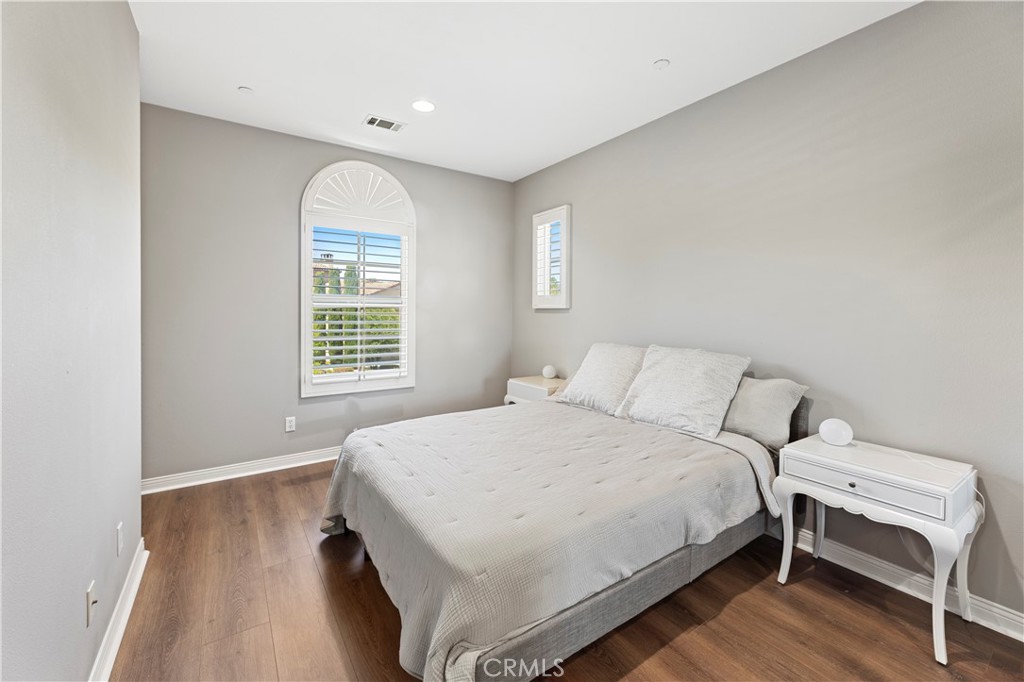 54 VALLEY TERRACE