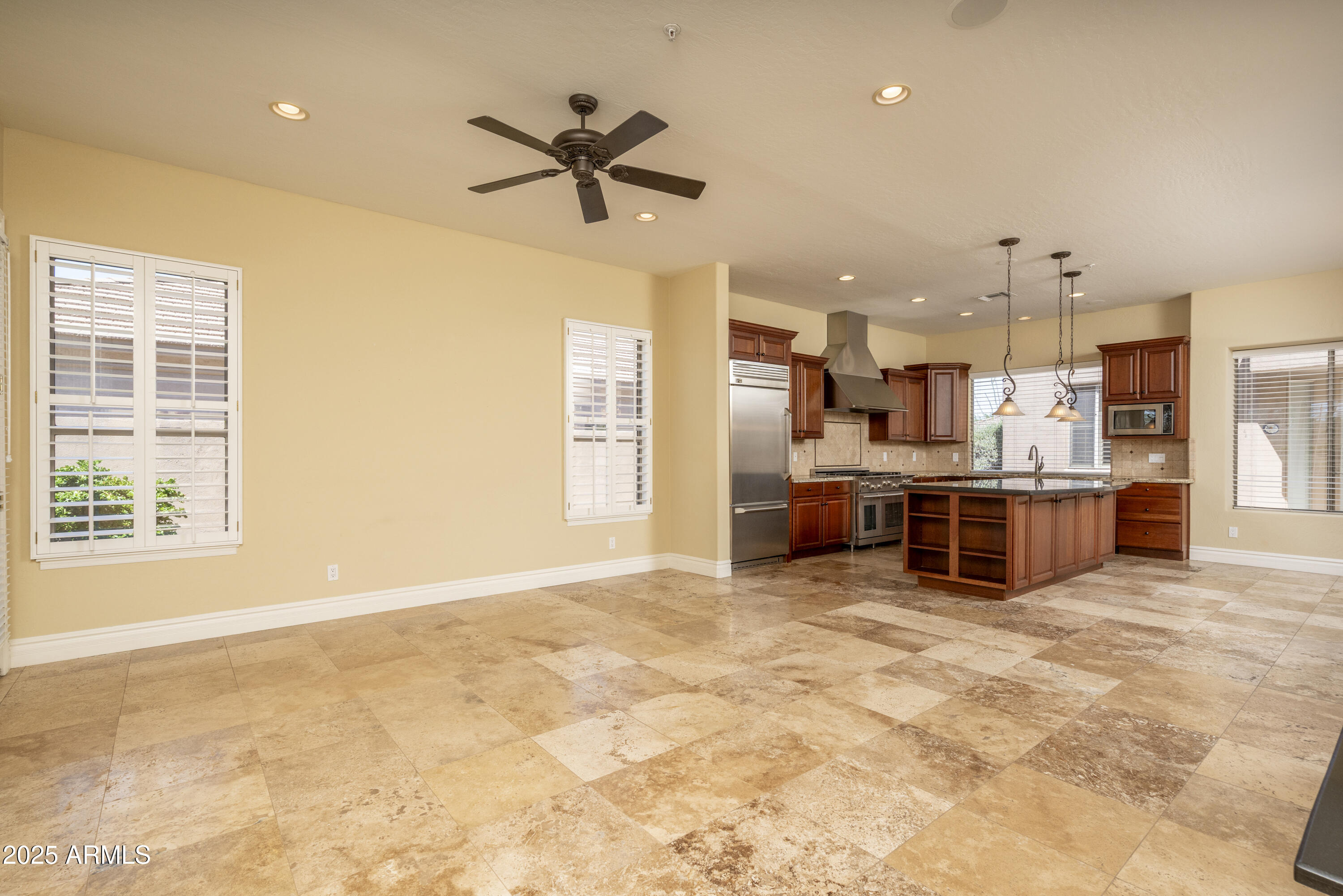 7023 E SHOOTING STAR Way