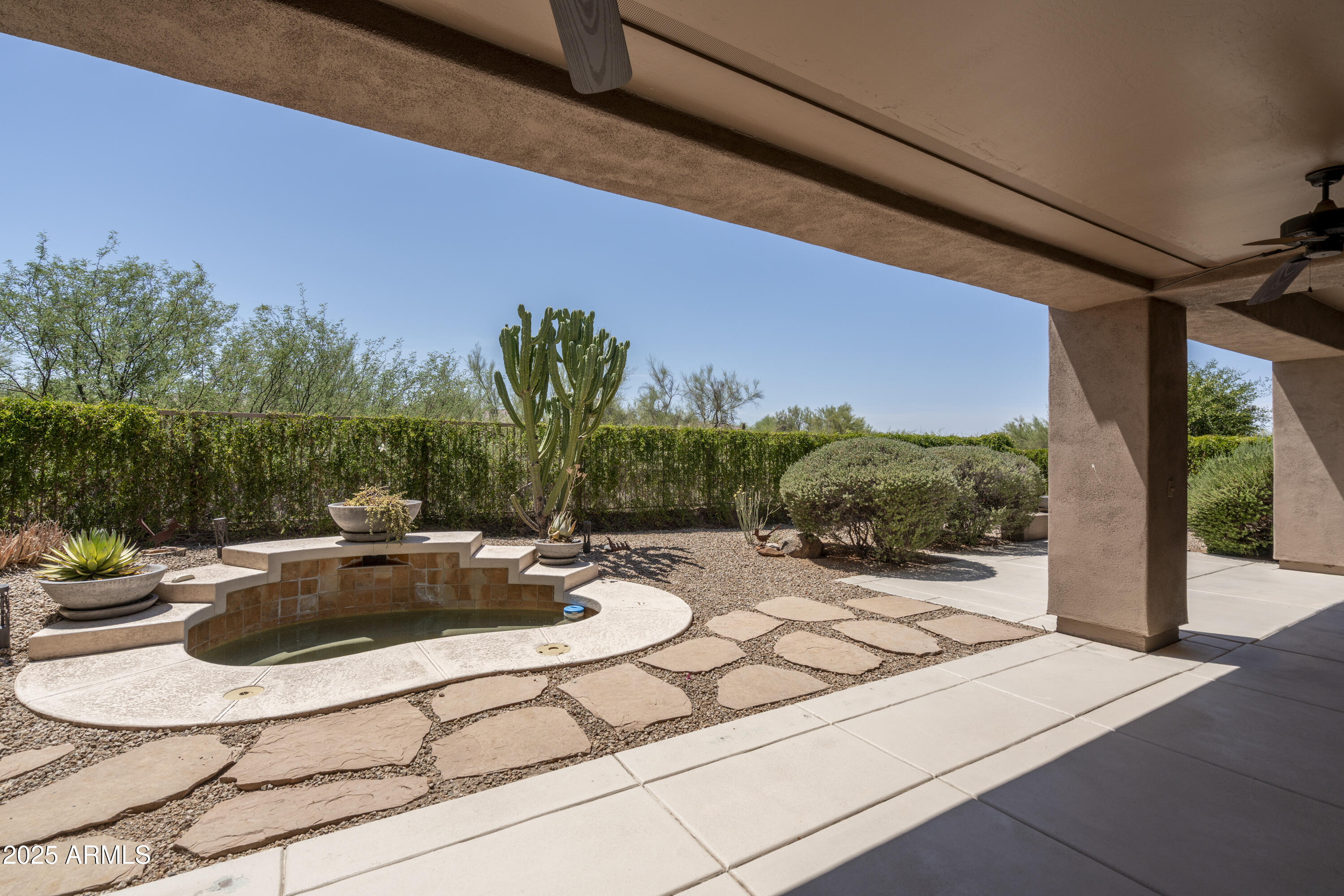 7023 E SHOOTING STAR Way