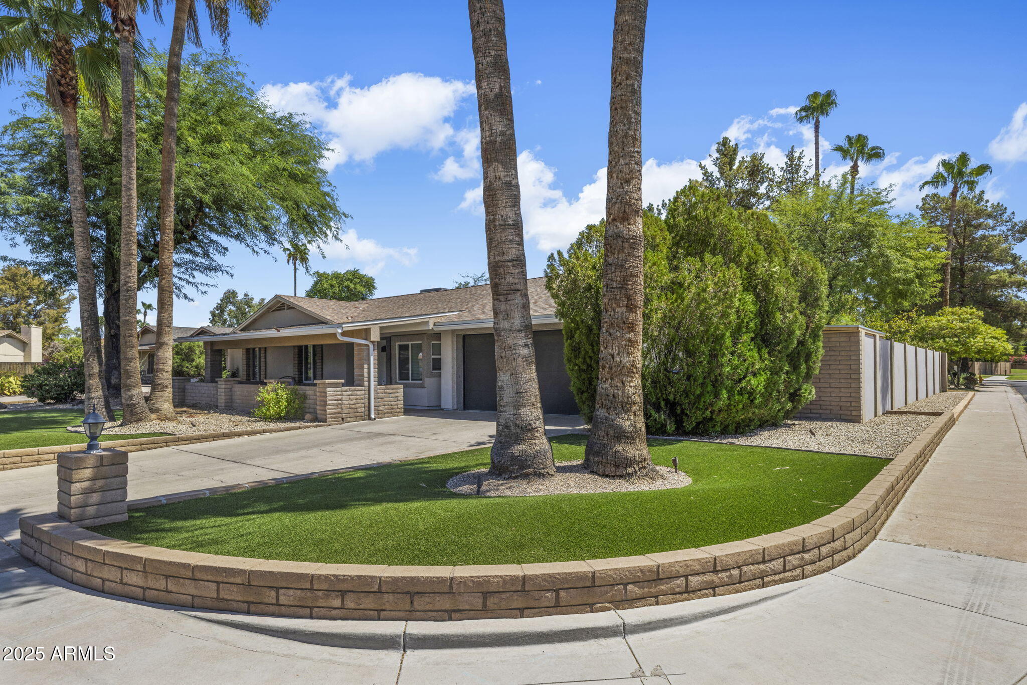 15841 N 49TH Place