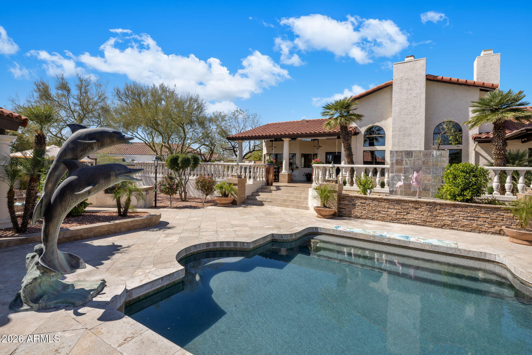 8119 E PARKVIEW Lane