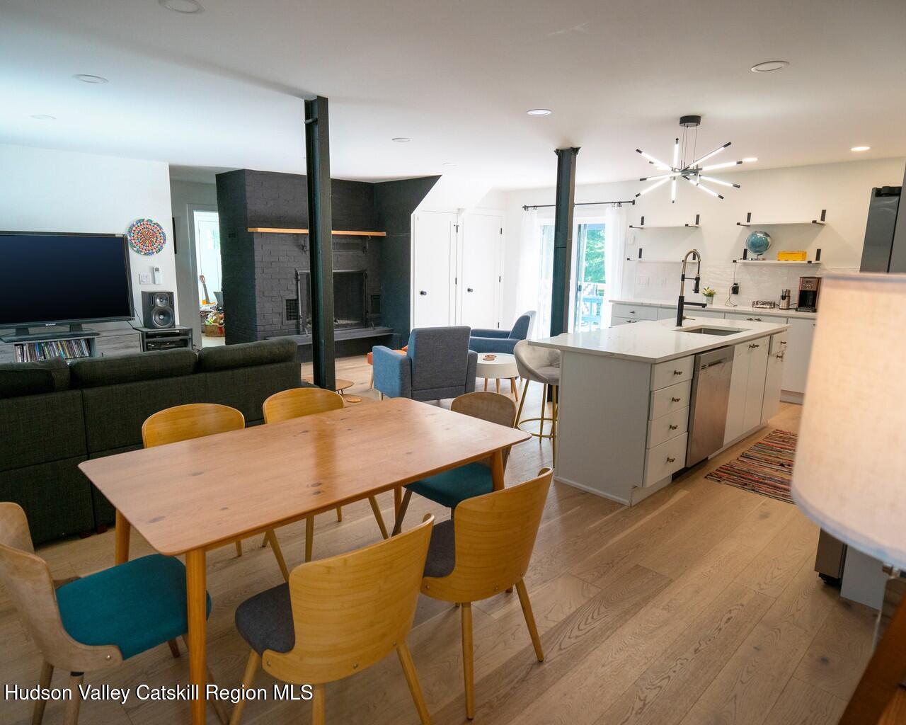 1905 A Glasco Turnpike, Across from West Saug Rd. Unit: Rear Unit