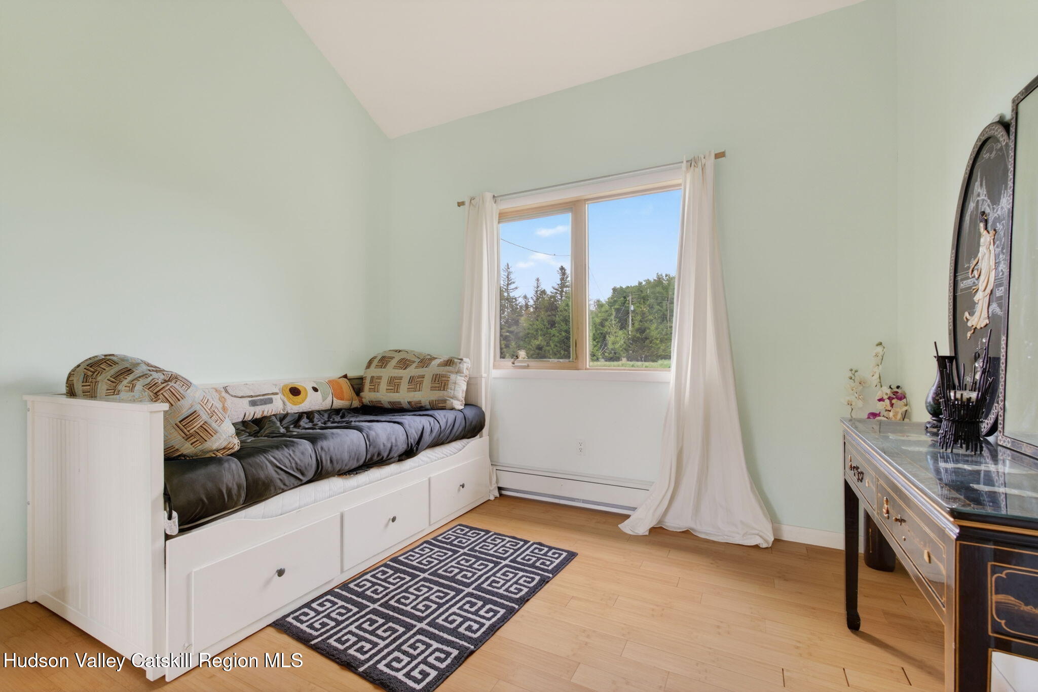 81 N Pond Drive, off Anderson Rd