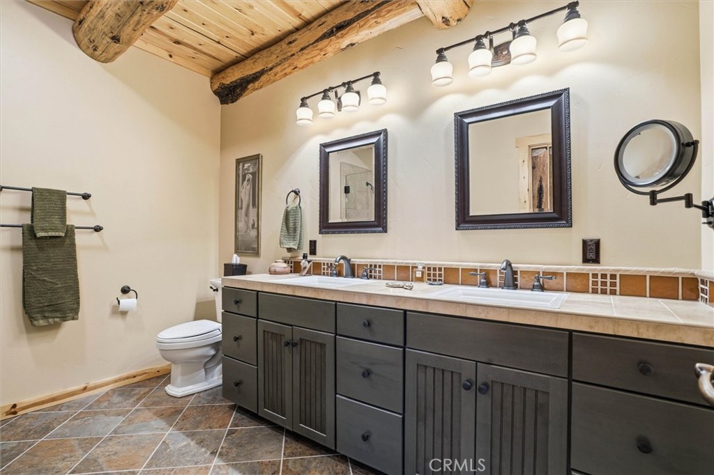 7190 Tres Vista Road