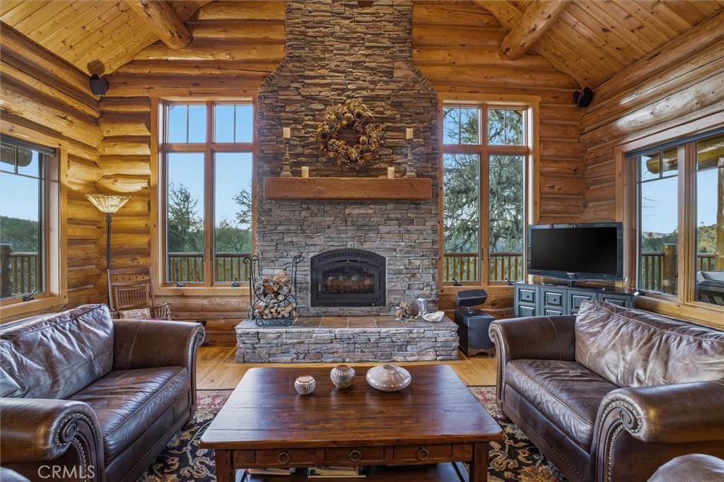 7190 Tres Vista Road